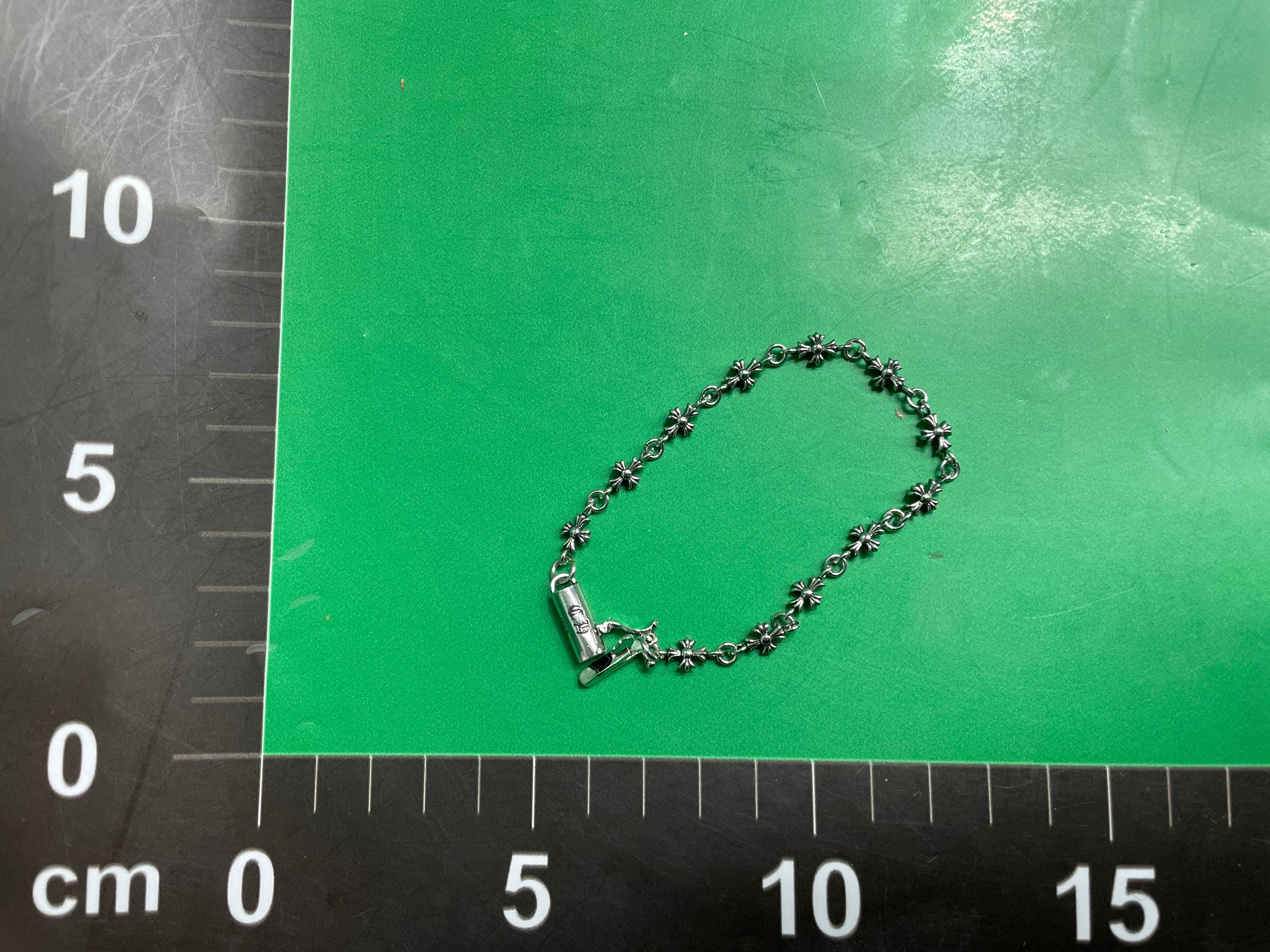 潮轩克罗心复古粗字母手链骰子童军花十字花球满花带钻金色手链 — foto QC 1
