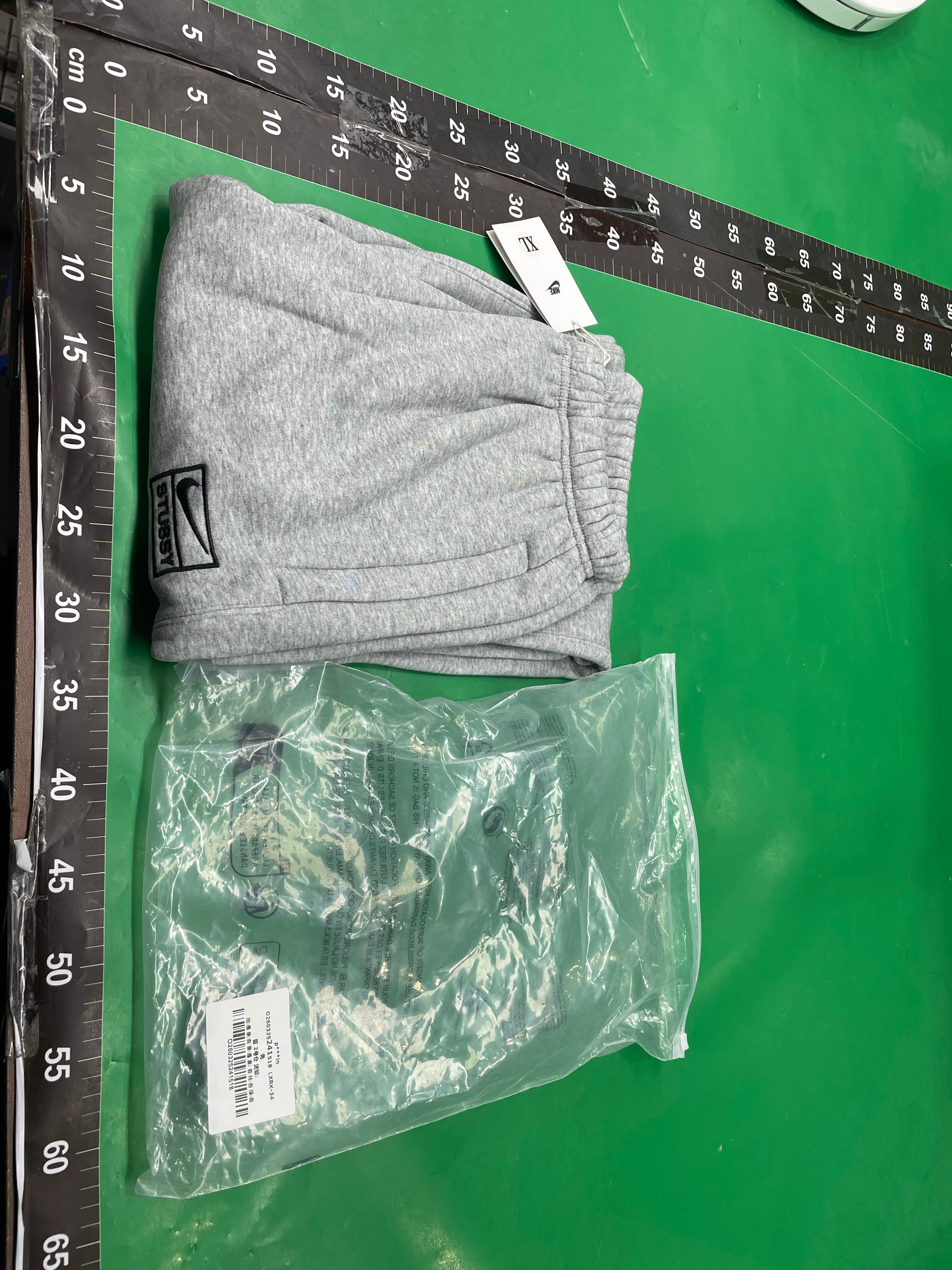 纯元版本！OS宽松版型！毛圈版本！ Stu  斯tuxi联名 Crew Fleecelogo 23SS 纯色刺绣logo口袋拉链 卫裤 运动裤 — miniatura QC 3