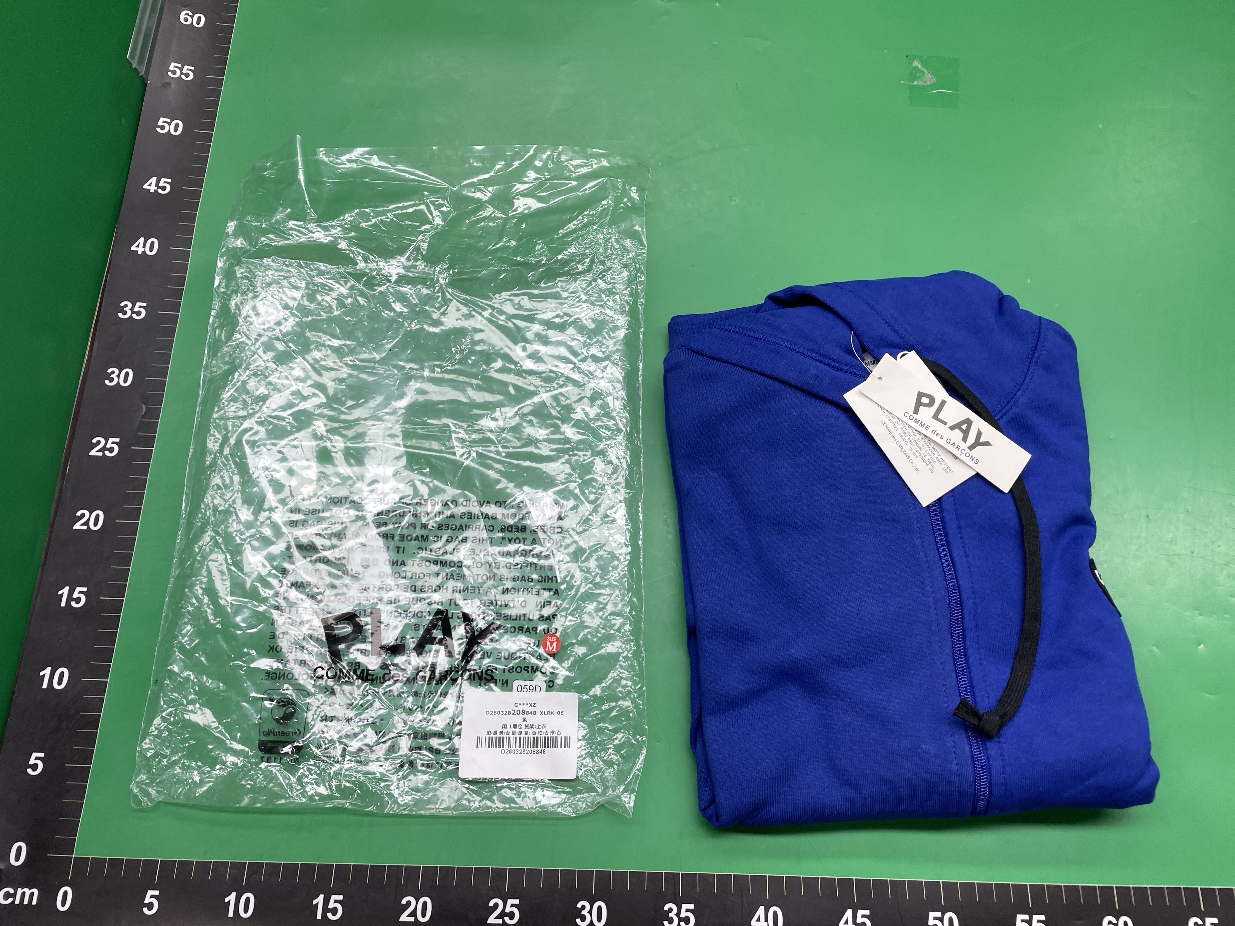 秋季潮牌蓝色长袖卫衣女款2024年新款黑色爱心刺绣情侣款卫衣 — foto QC 1