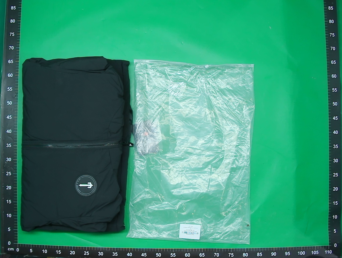 Trapstar连帽棉服刺绣字母LOGO美式潮牌T徽章冬季男女棉衣外套 — foto QC 1