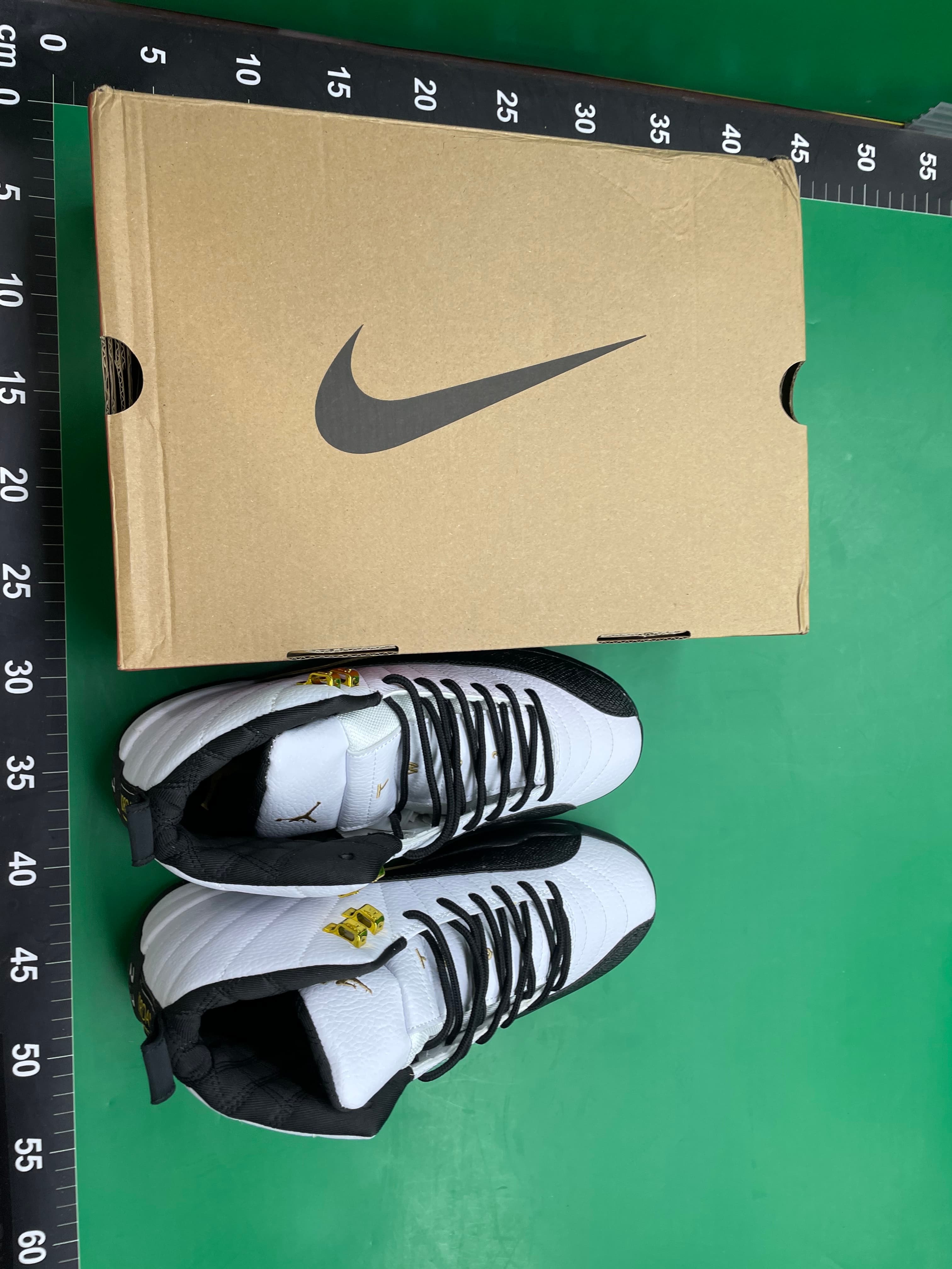 AJ12高帮纯原男款篮球鞋世界杯黑白金乔12高颜值气垫运动鞋 — miniatura QC 2