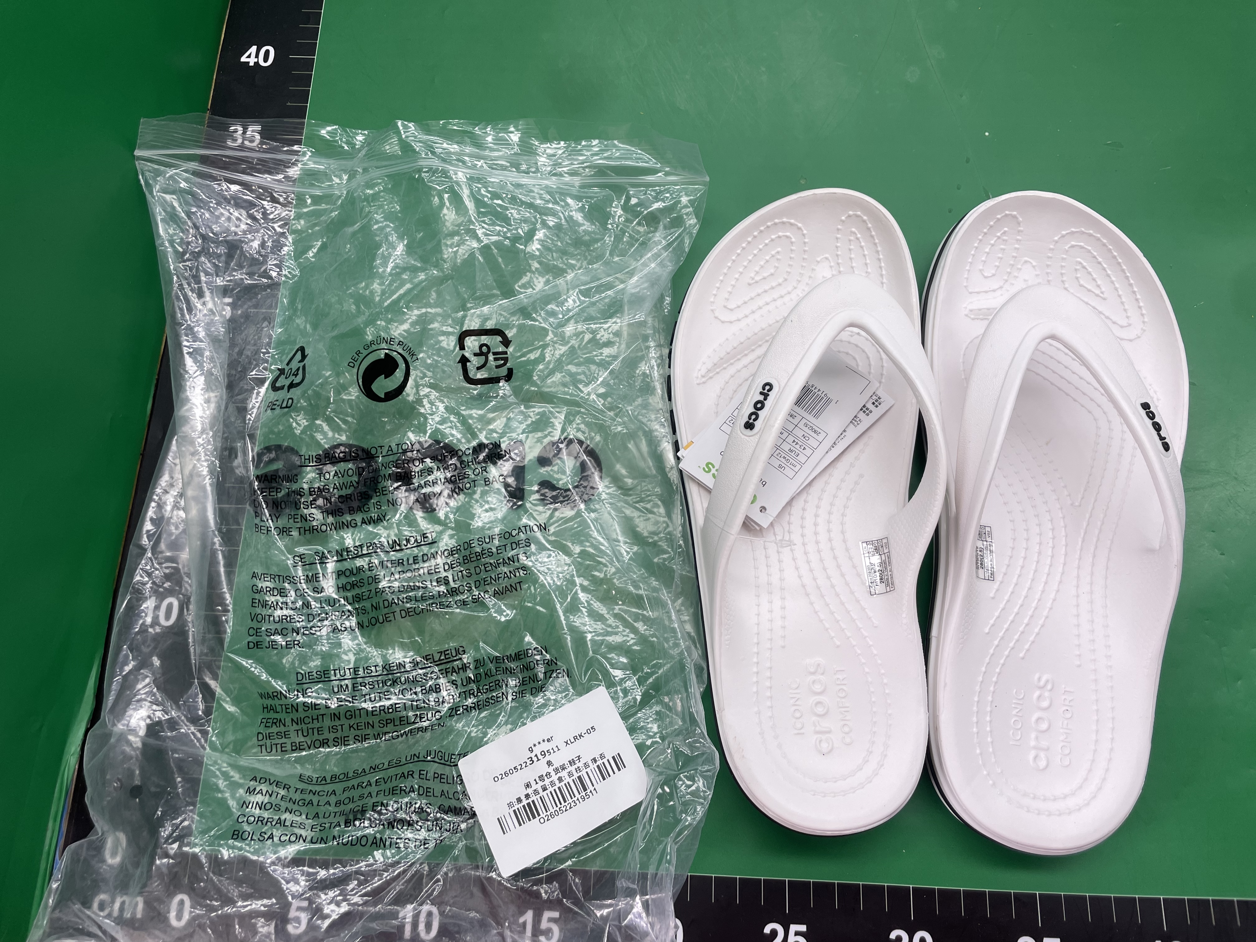 Cross沙滩鞋贝雅人字拖洞洞鞋男女休闲夹脚凉拖鞋平跟情侣款防滑 — miniatura QC 4