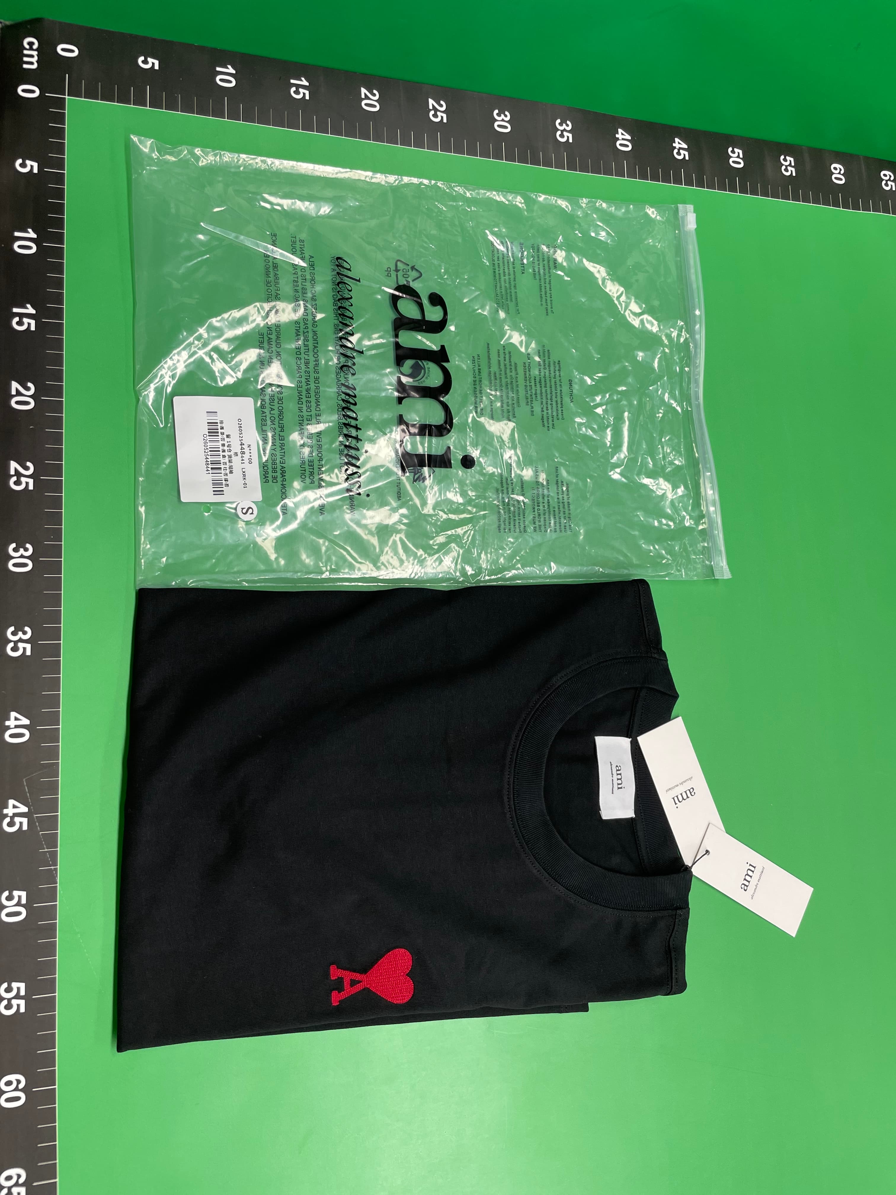 2023 Medium-Sized Logo Short-Sleeve — foto QC 1