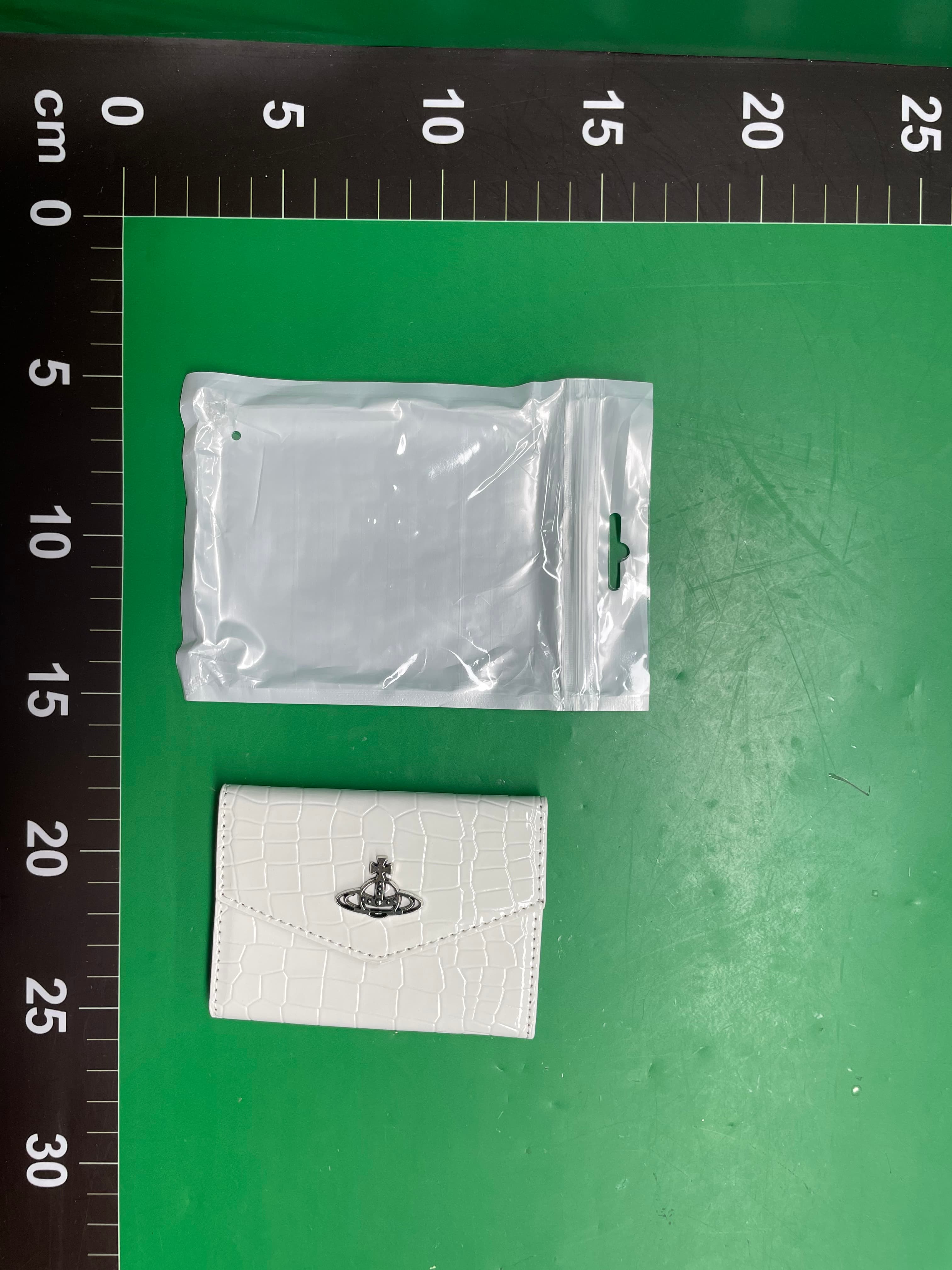 适用鳄鱼纹插卡双面通用皮套实用型功能性卡包奢华皮质零钱包高档 — miniatura QC 2