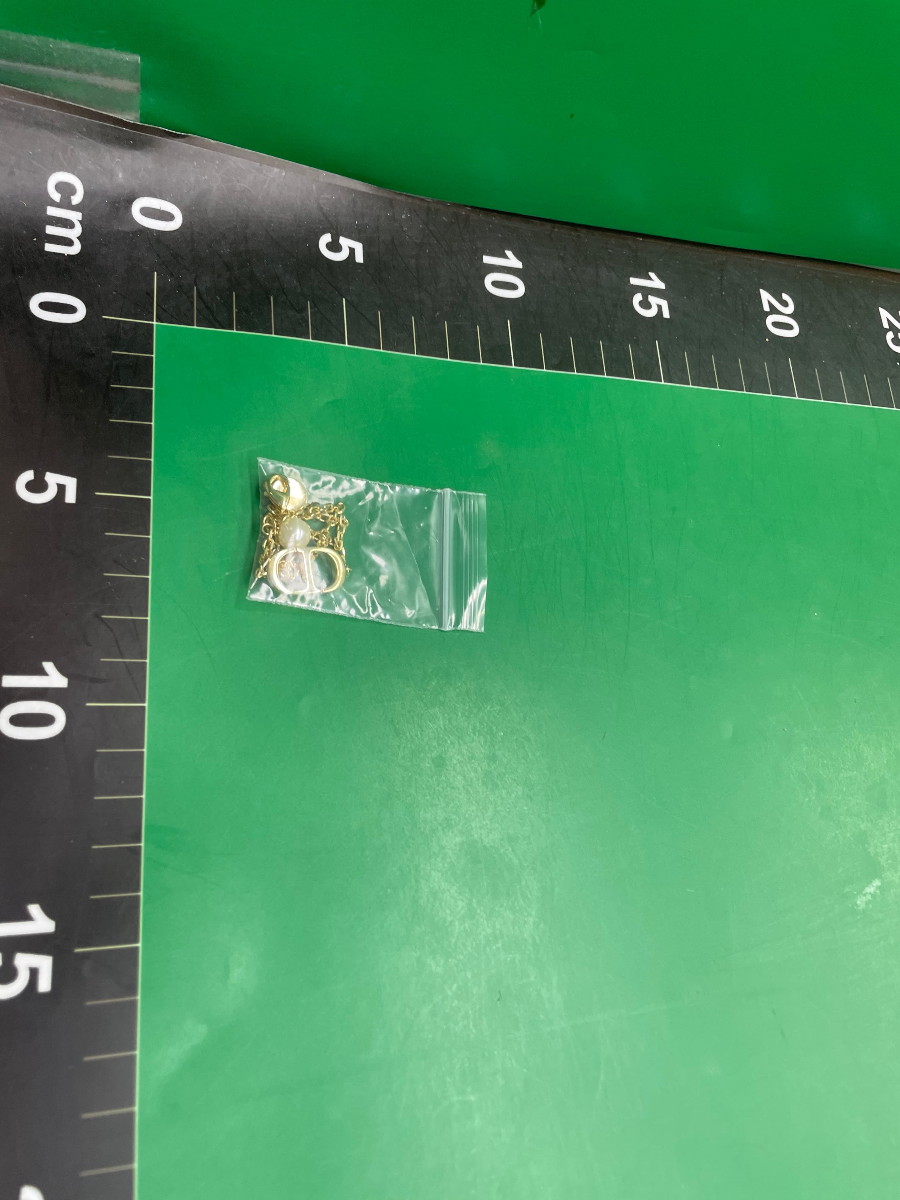 迪家/D家字母CD珍珠项链女时尚简约高级感锁骨链女工厂直销批发 — miniatura QC 2