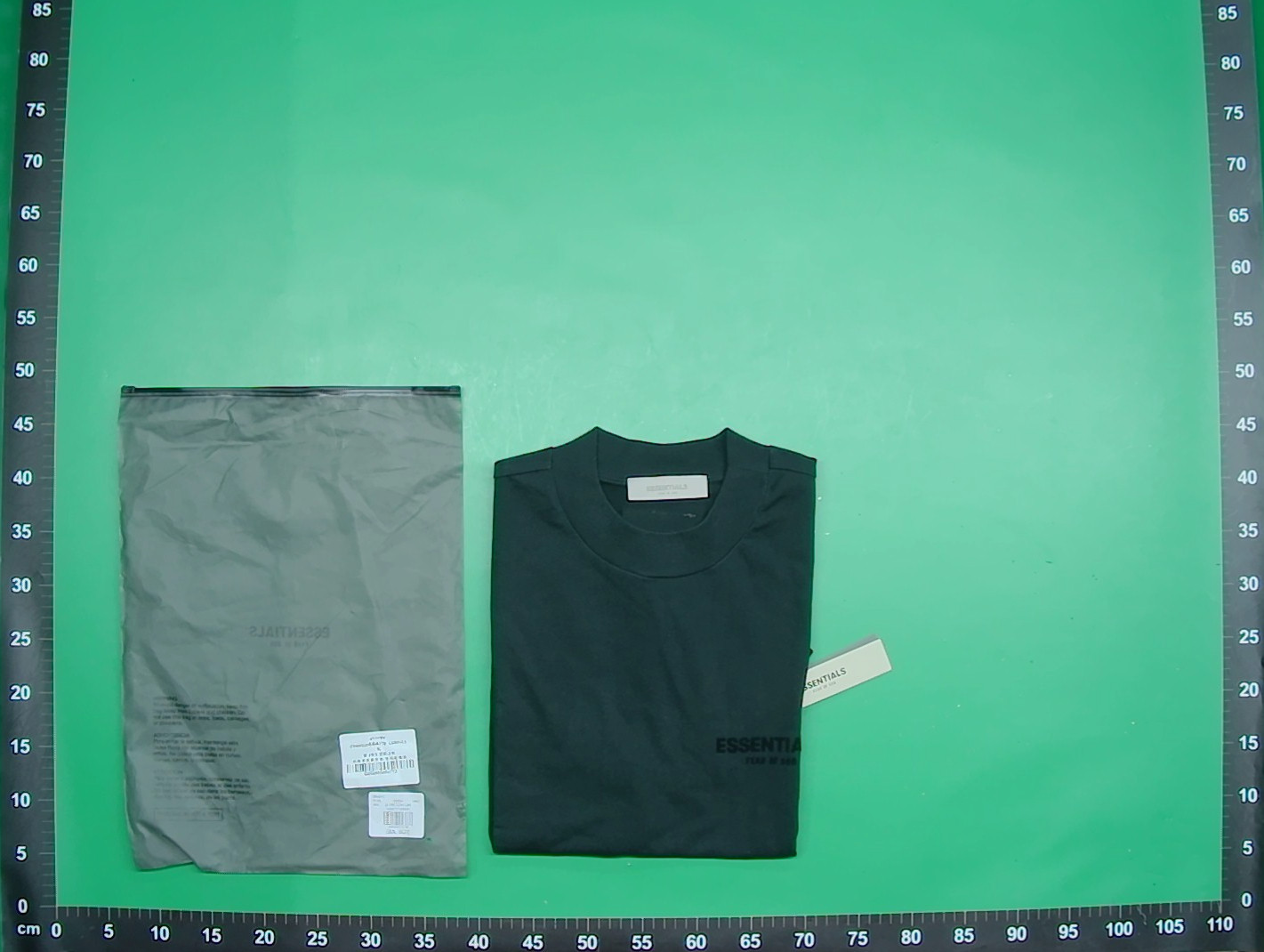 SS22-Essentials前后植绒印花半袖Tee透气舒适百搭潮牌简约修身型 — foto QC 1