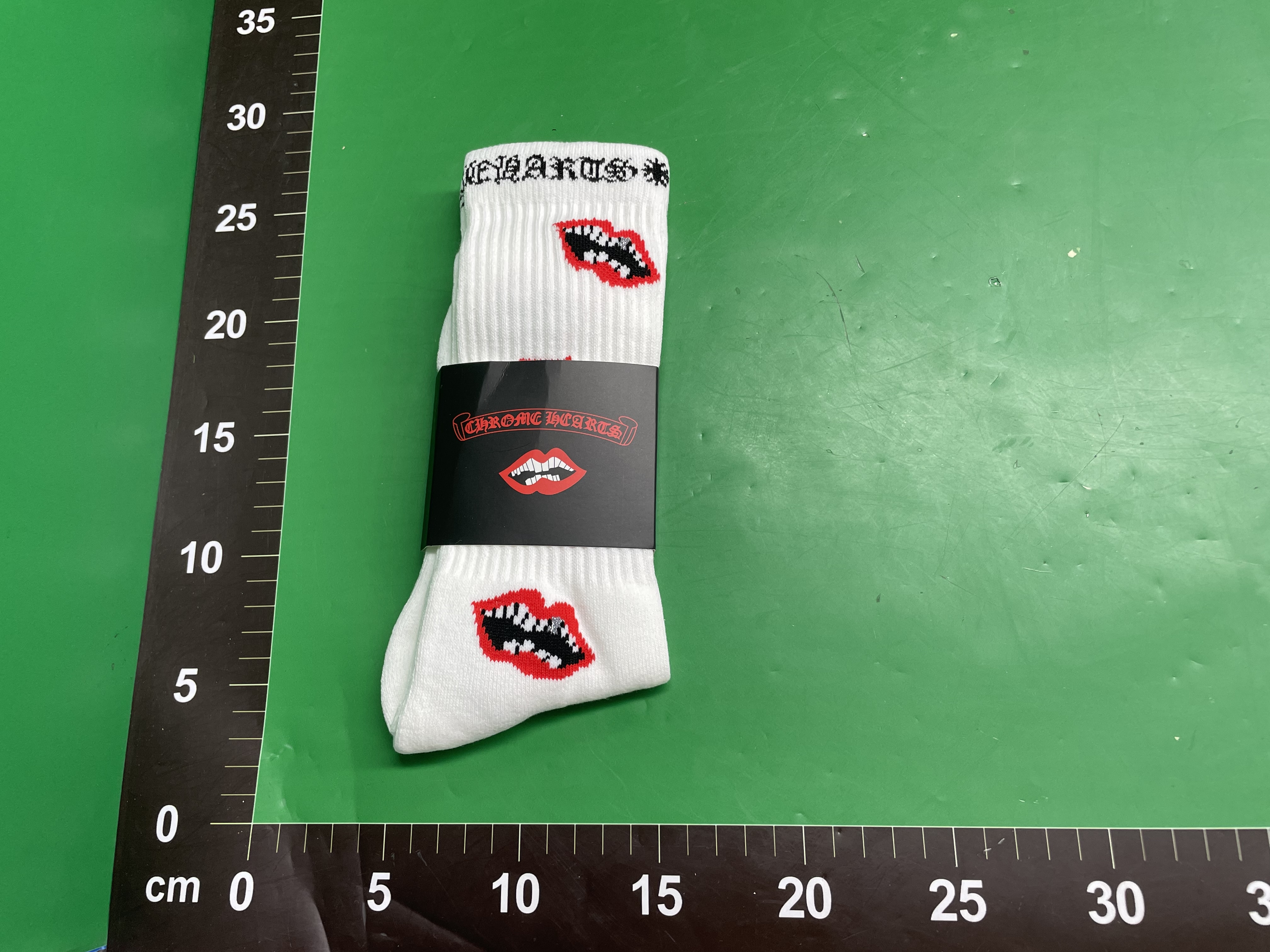 【xiuxiustudio】毛巾底高筒纯棉字母秋冬潮袜男女条纹刺绣滑板袜 — foto QC 1