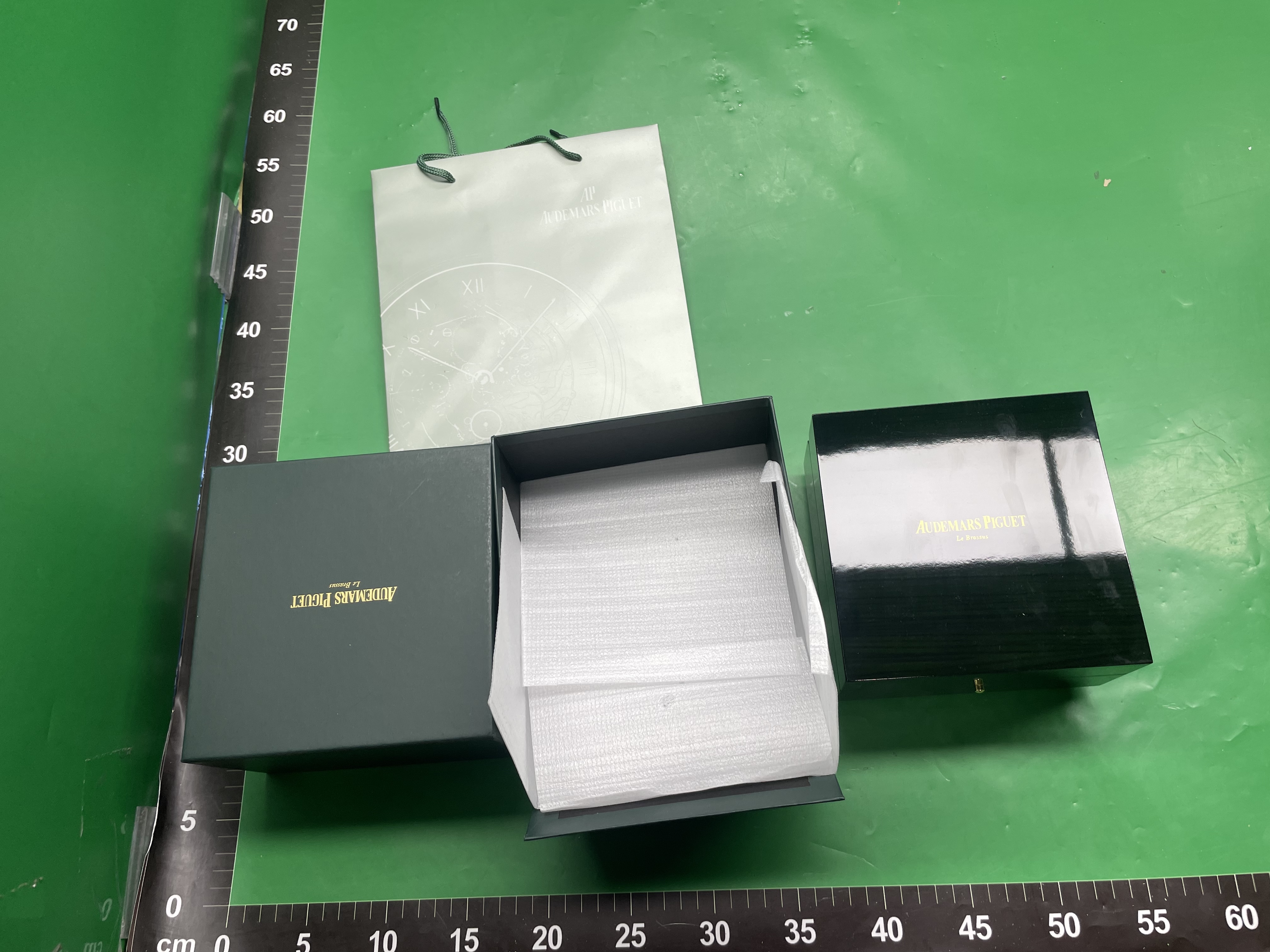 高档实木手表包装盒亮面翻盖表盒适配AP皇家橡树机械石英系列手表 — miniatura QC 3