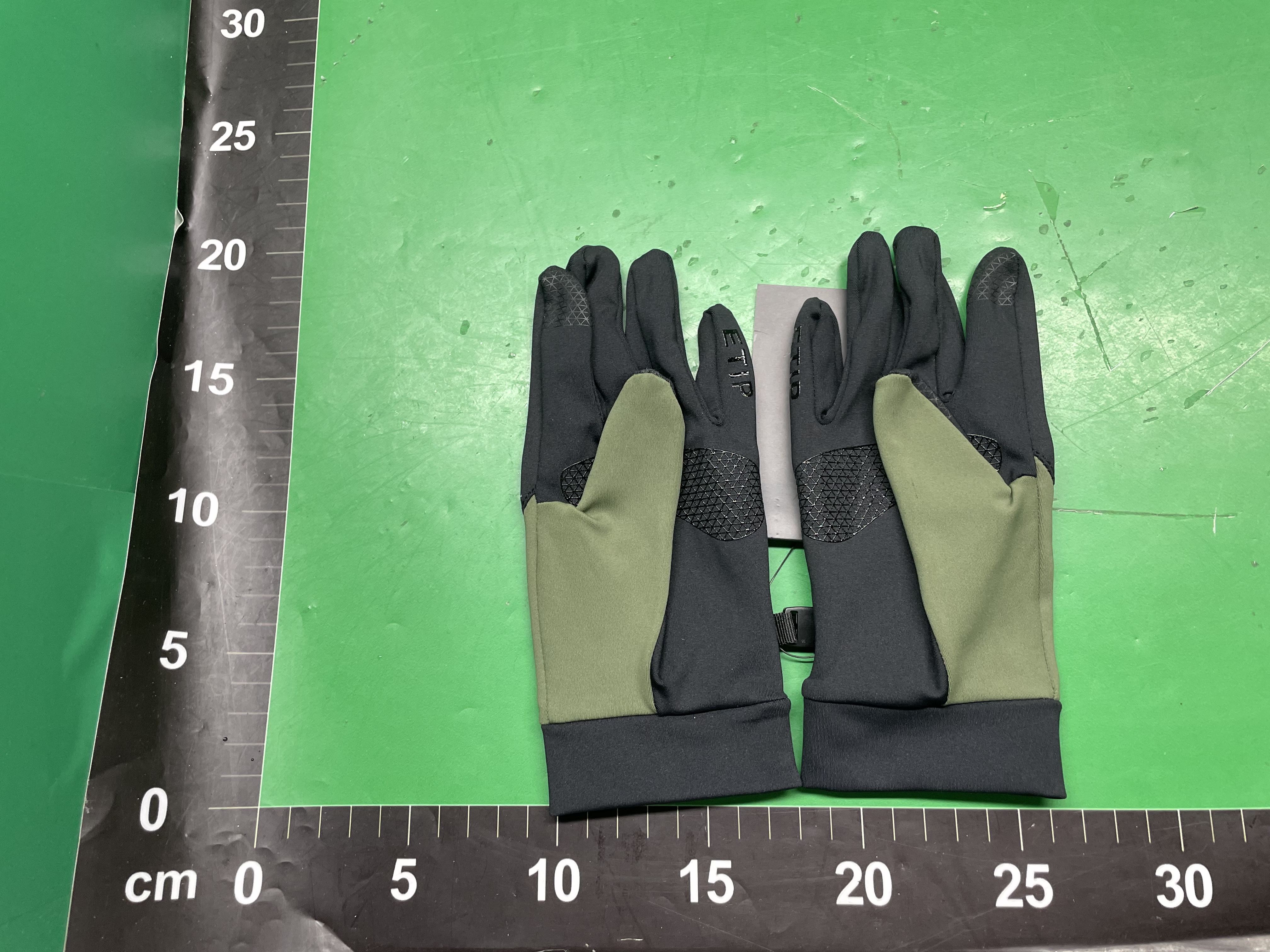 Outdoor sunscreen breathable quick-drying men's and women's gloves spring and summer ice silk light micro velvet sweat-absorbent riding touch screen windproof non-slip — miniatura QC 2