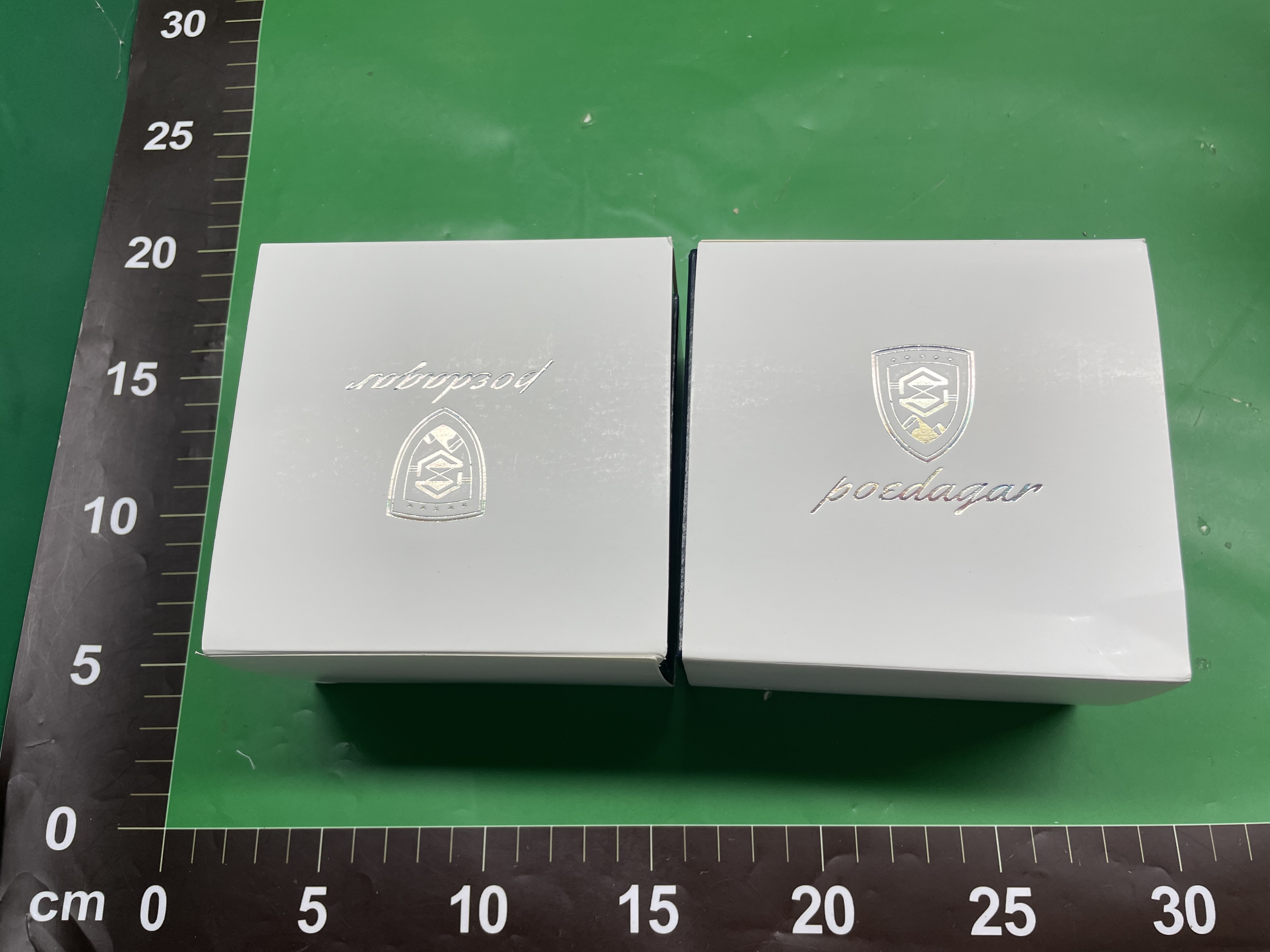 柏达茄专用表盒 — miniatura QC 4