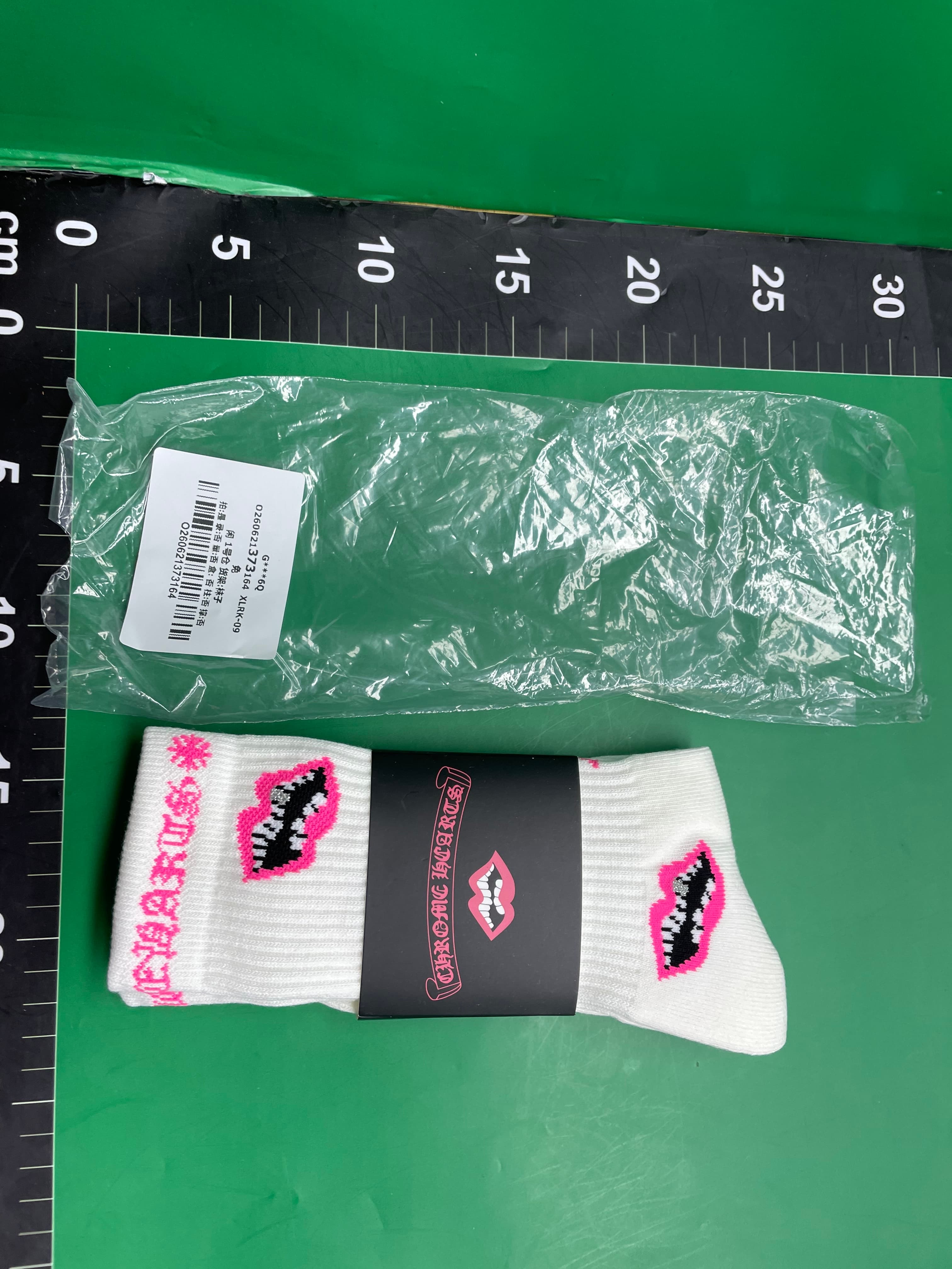 新品克罗爱心袜子CH涂鸦红唇毛巾底条纹字母刺绣标毛巾底瑞典潮袜 — miniatura QC 6