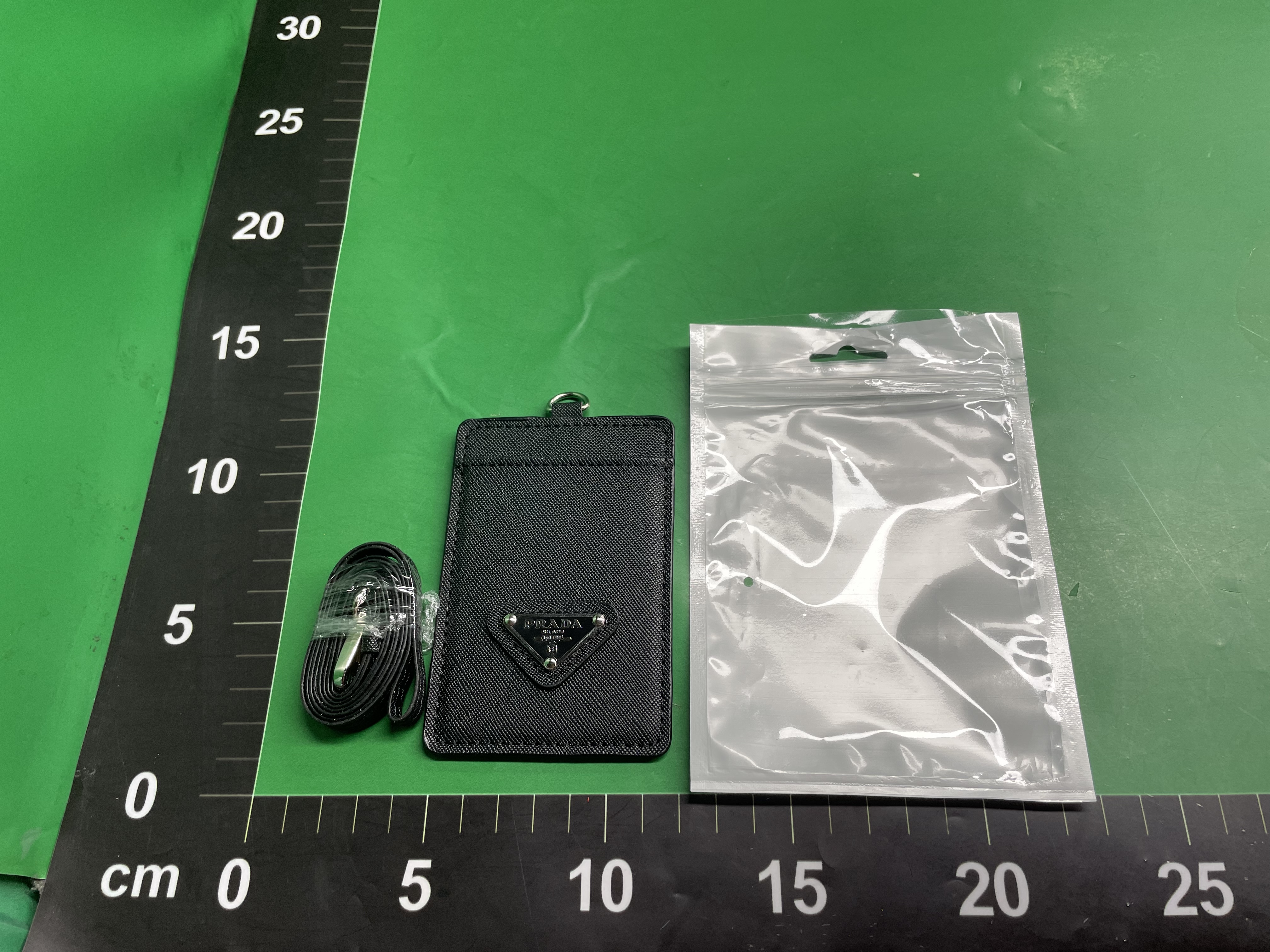 大牌卡包插卡工作证卡夹挂绳挂脖卡包证件包学生证皮夹男女适用 — miniatura QC 3