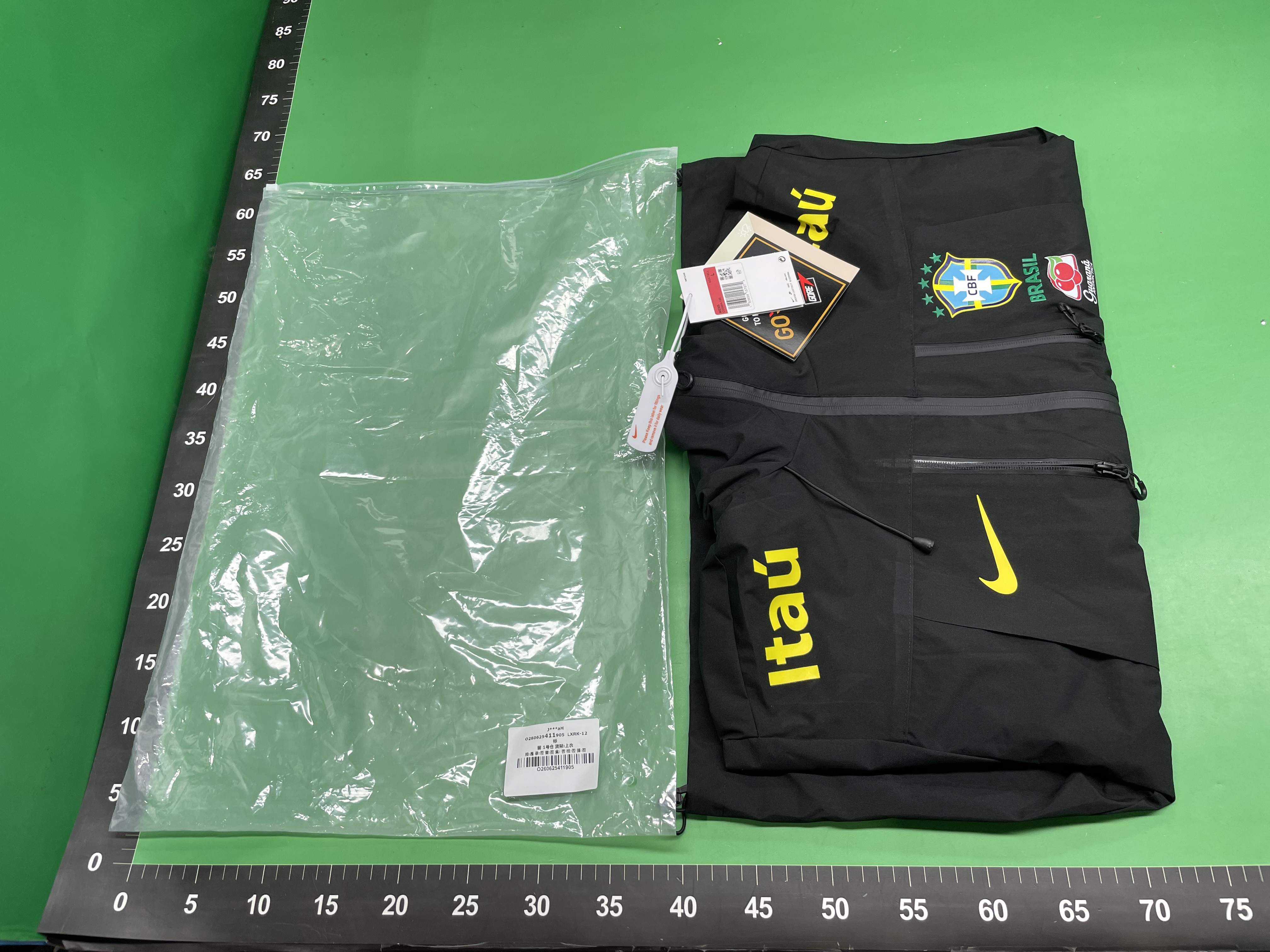 巴西LOGO足球冲锋衣棉服皇马巴萨切尔西男女风衣休闲薄款 — miniatura QC 6
