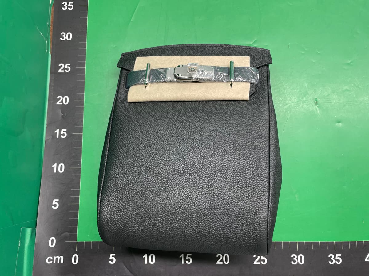 包包2025新款包包凯丽胸包头层牛皮真皮斜挎包男女通用中性情侣包 — miniatura QC 4