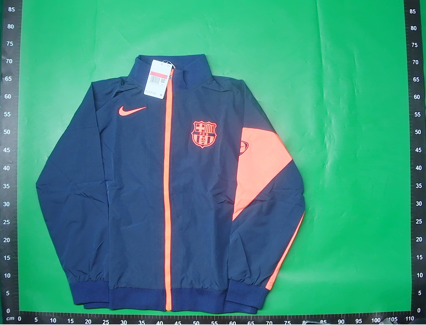 2526赛季冲锋衣 防水外套巴萨皇马运动服利物浦夹克足球服外套 — foto QC 1