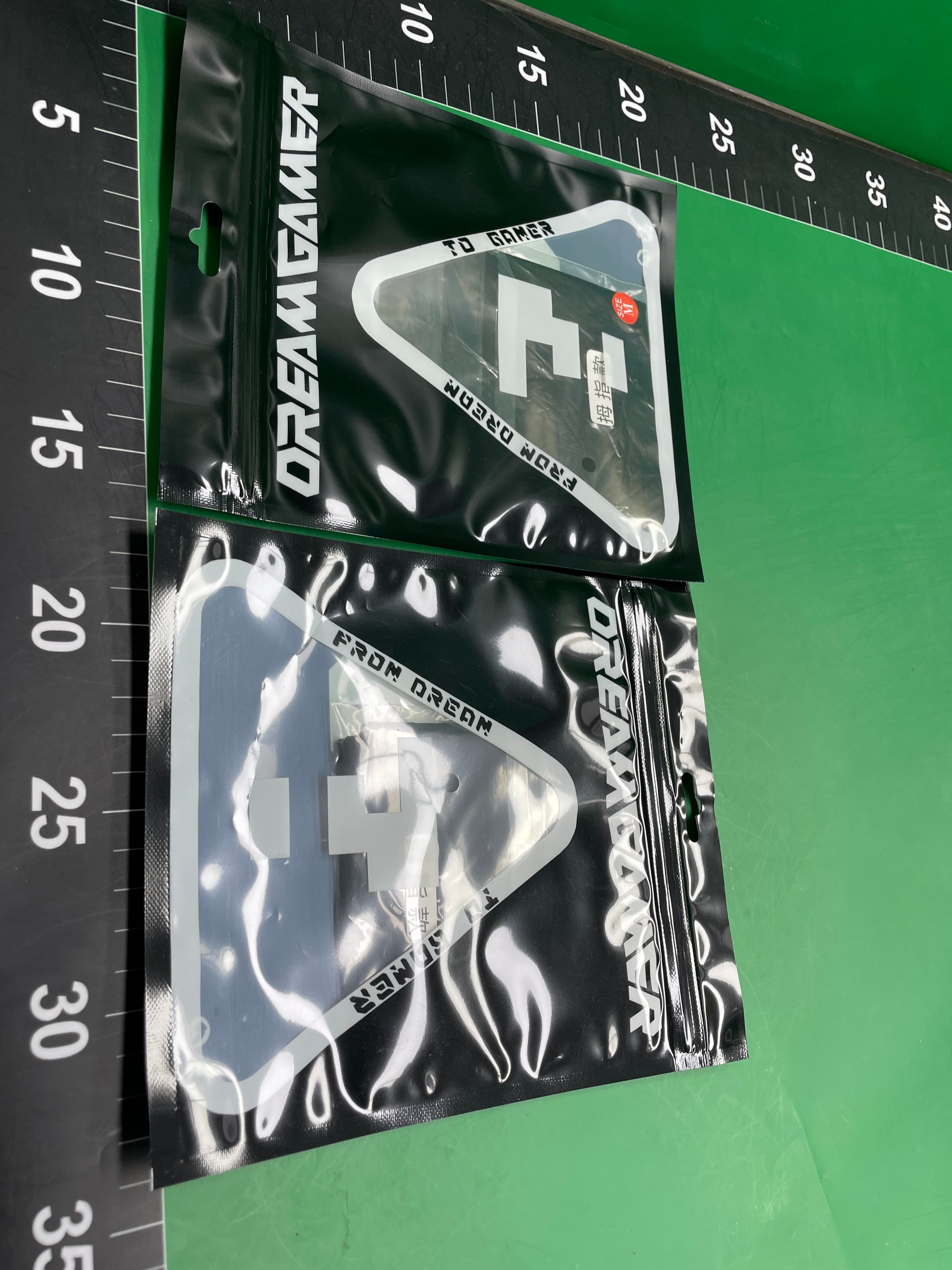 逐梦者「Evo」电竞冰袖双面可用鼠标垫通用FPS游戏专用护袖丝滑 — miniatura QC 3