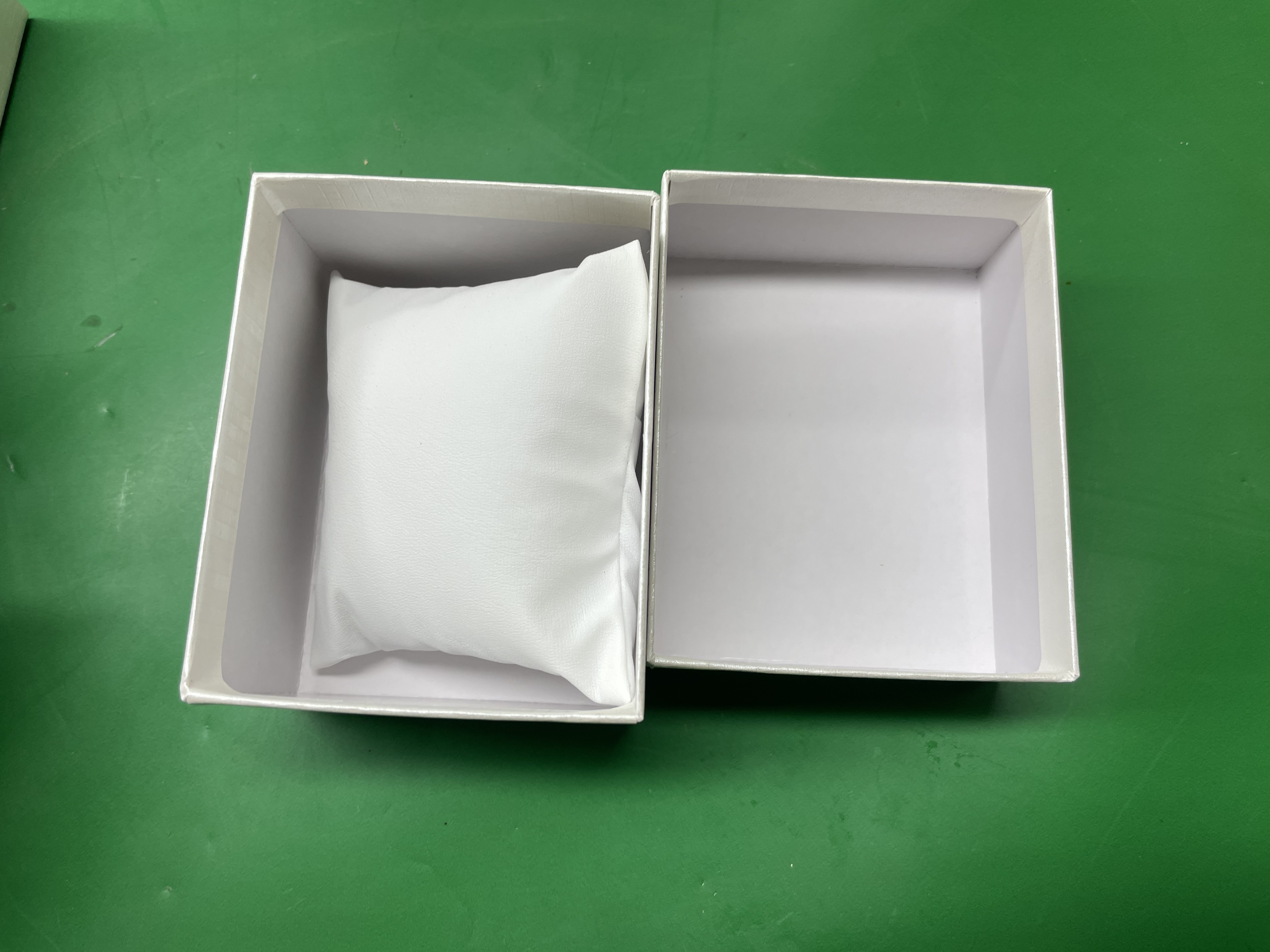 柏达茄专用表盒 — miniatura QC 5