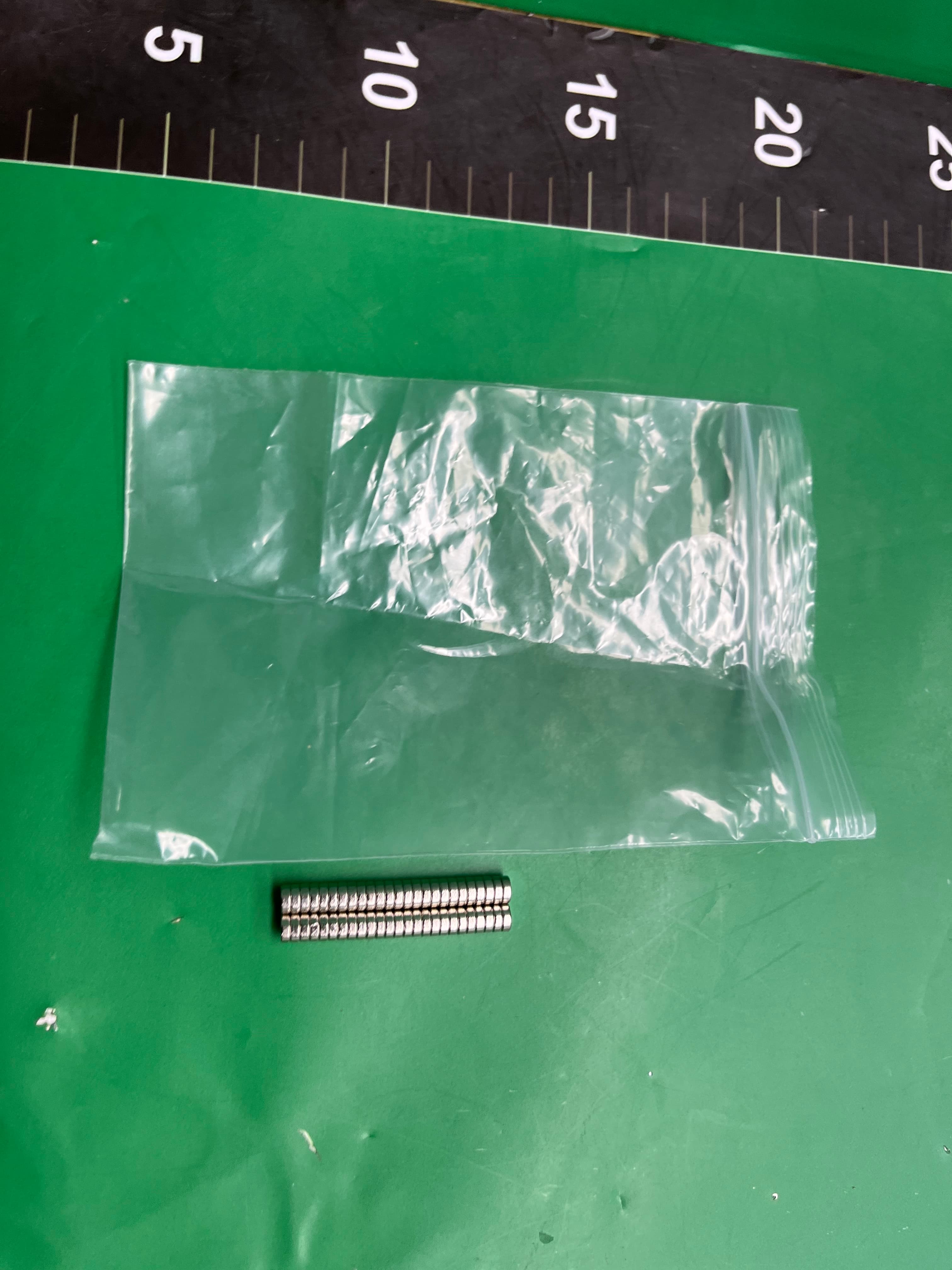 钕铁硼强磁磁铁片直径3-30厚1-5mm高性能磁铁圆片强磁片吸铁石 — foto QC 1
