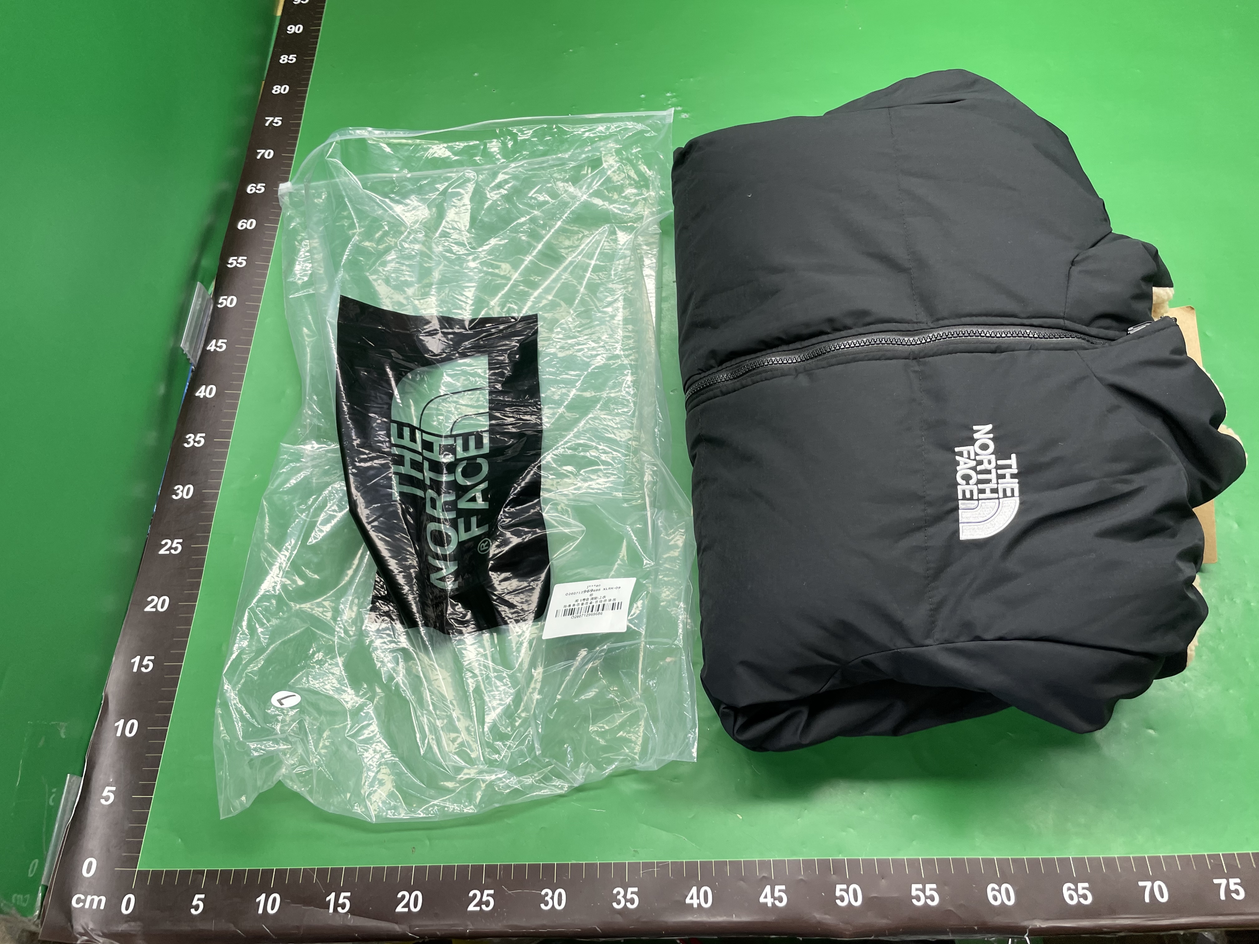 美版潮牌保暖羊羔毛外套夹克男女双面穿宽松立领棉服中长款两面穿 — miniatura QC 3