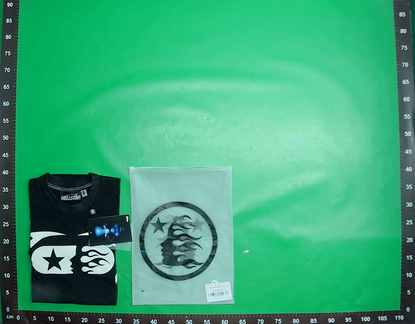 Hell Star Short-Sleeve Hell Tee — foto QC 1