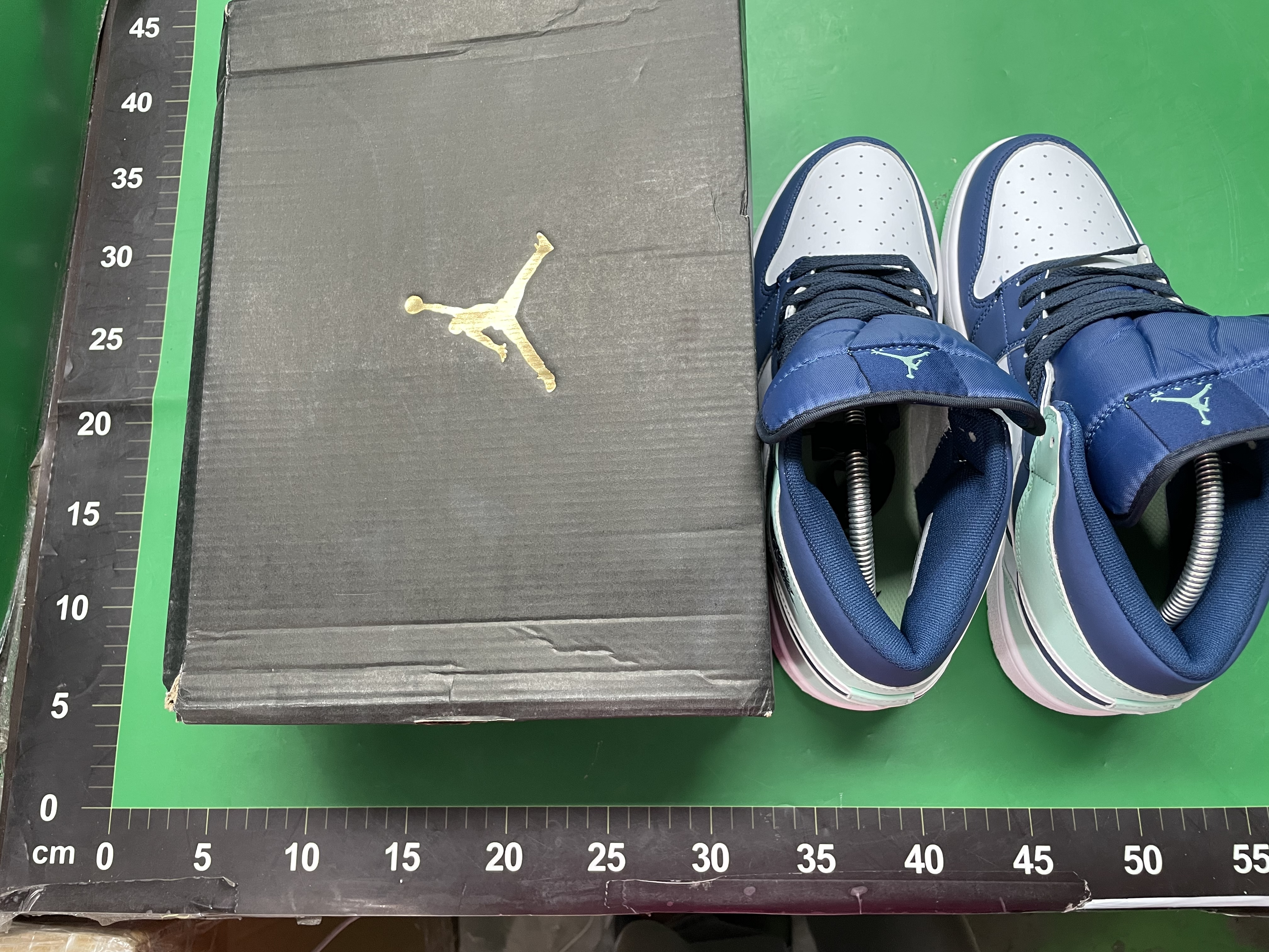 aj1高帮纯原鞋鞋黑曜石男运动鞋冬季百搭缓震轻便女休闲板鞋 — miniatura QC 2