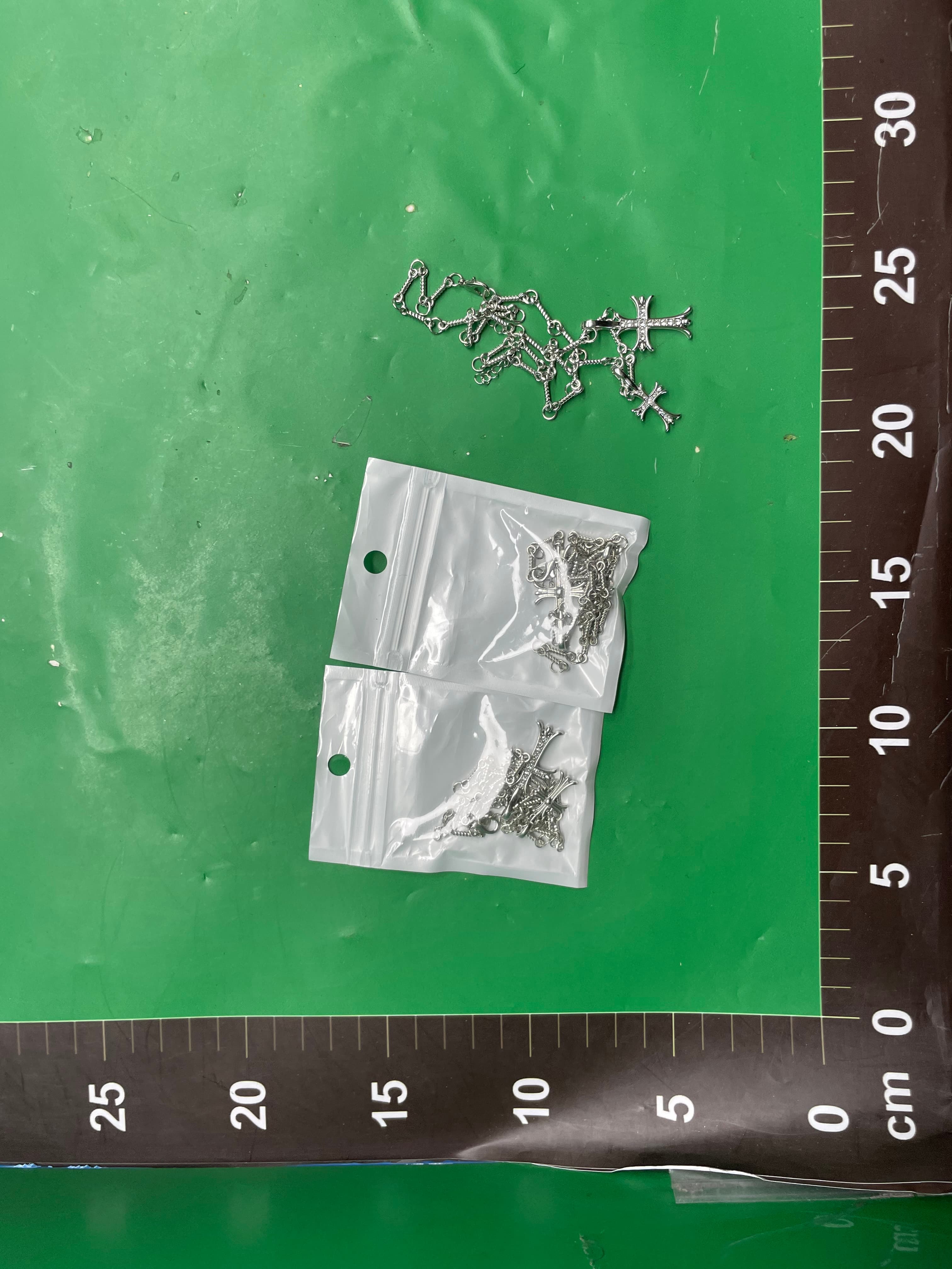 双十字架镶钻项链男百搭潮嘻哈简约个性设计锁骨链不掉色礼物饰品 — foto QC 1