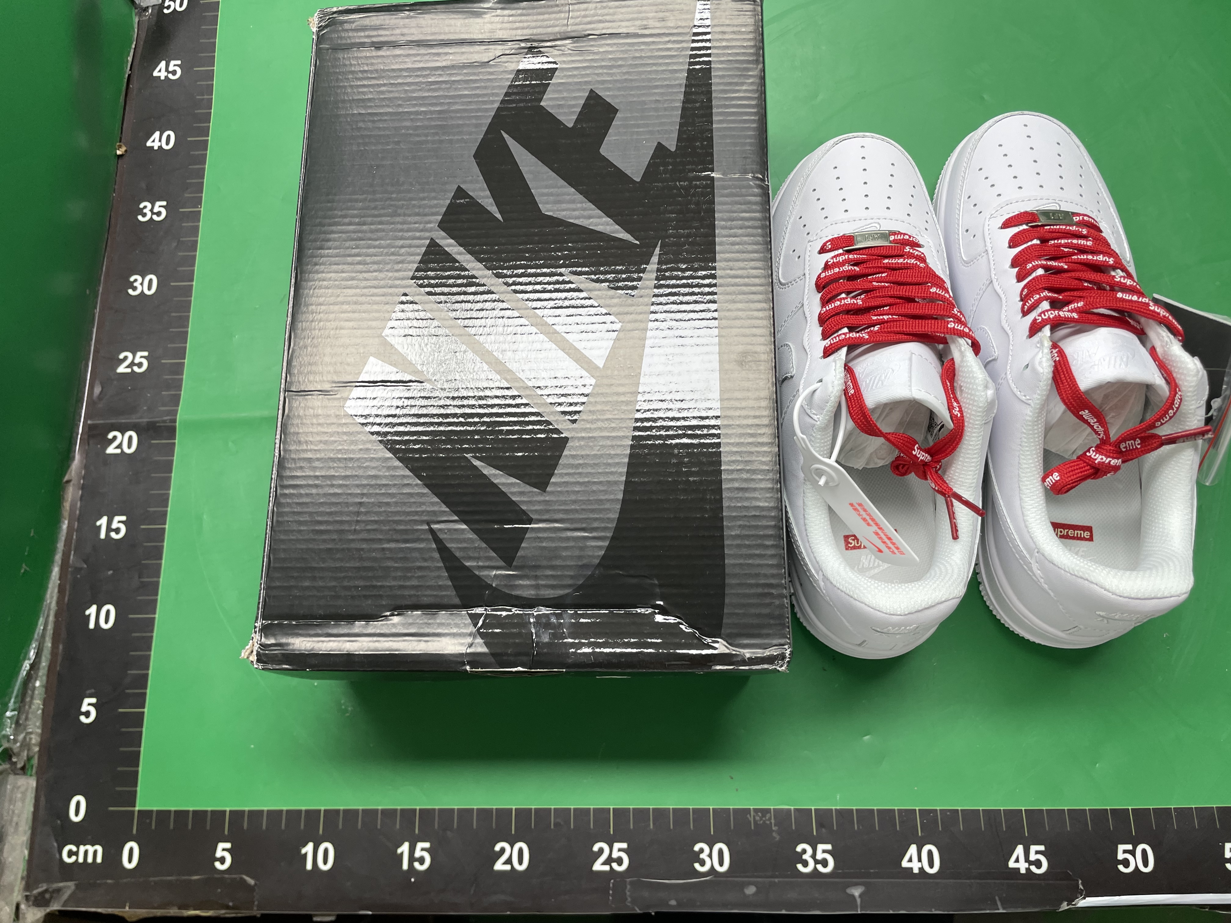 空军一号 AF1低帮板鞋男女情侣小白鞋头层牛皮百搭运动休闲 — miniatura QC 4