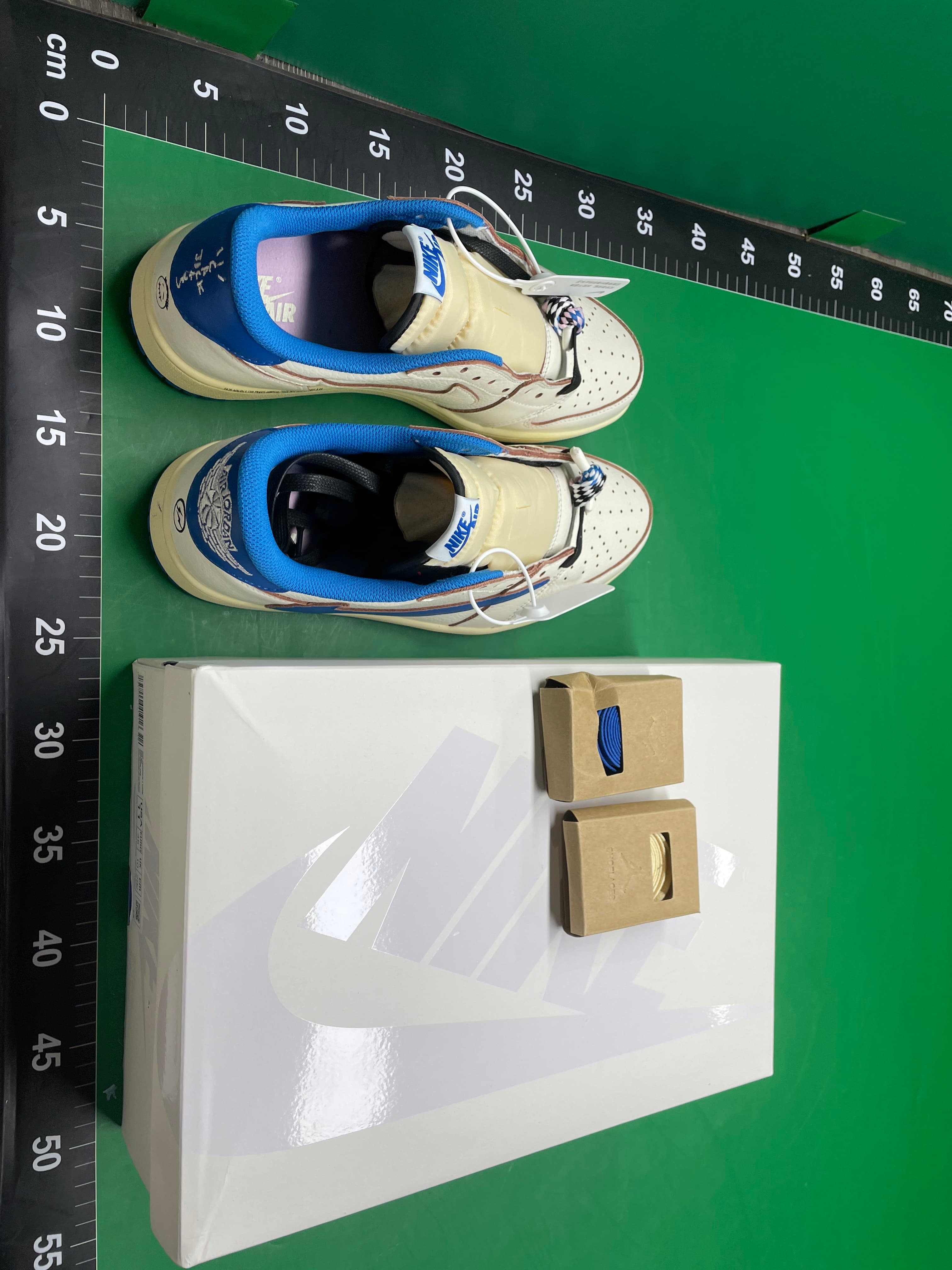 跨境高品质 AJ1倒钩 travis联名款 TS闪电白蓝 复古低帮篮球鞋 — miniatura QC 2