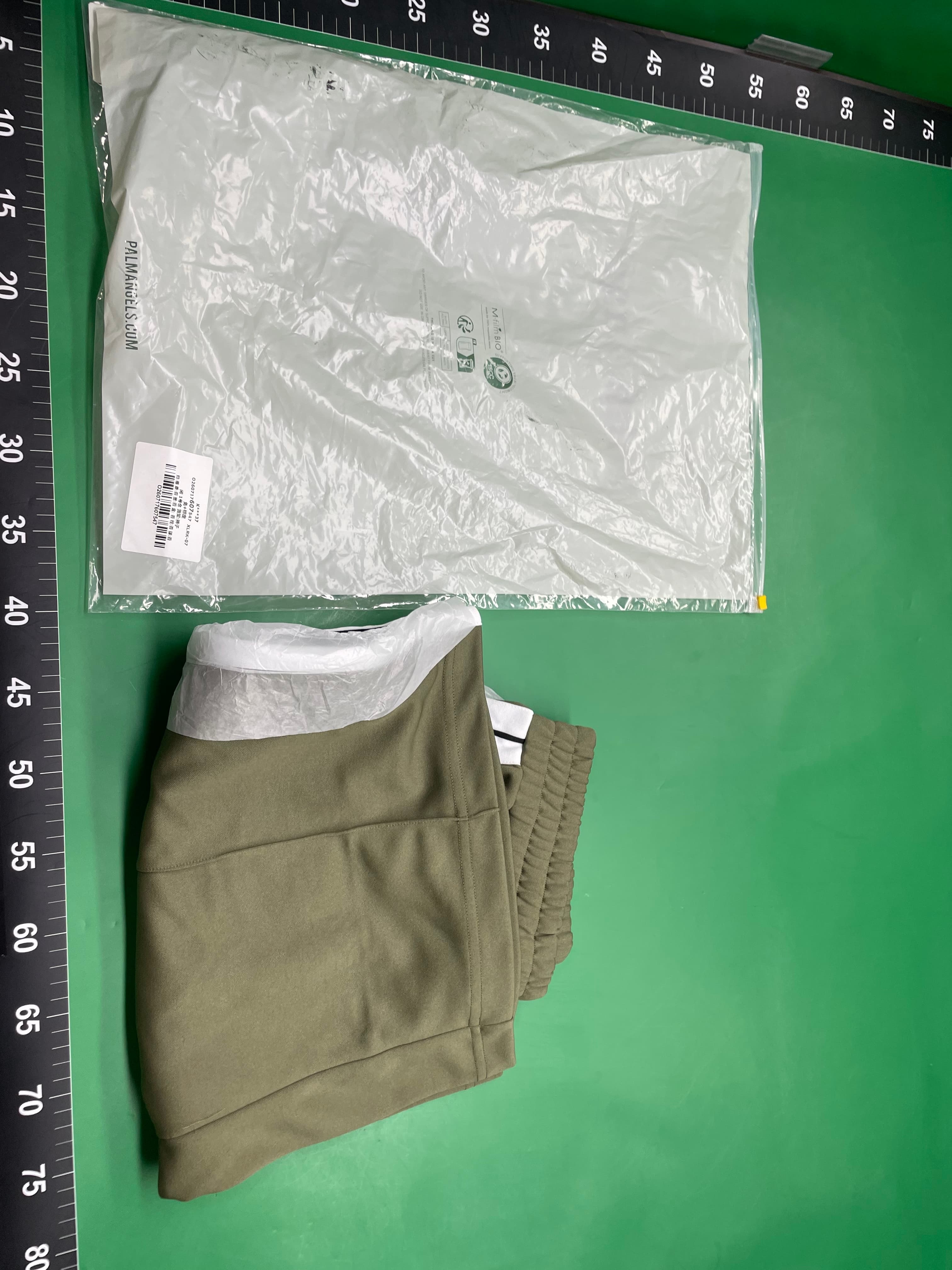 track shorts — miniatura QC 3