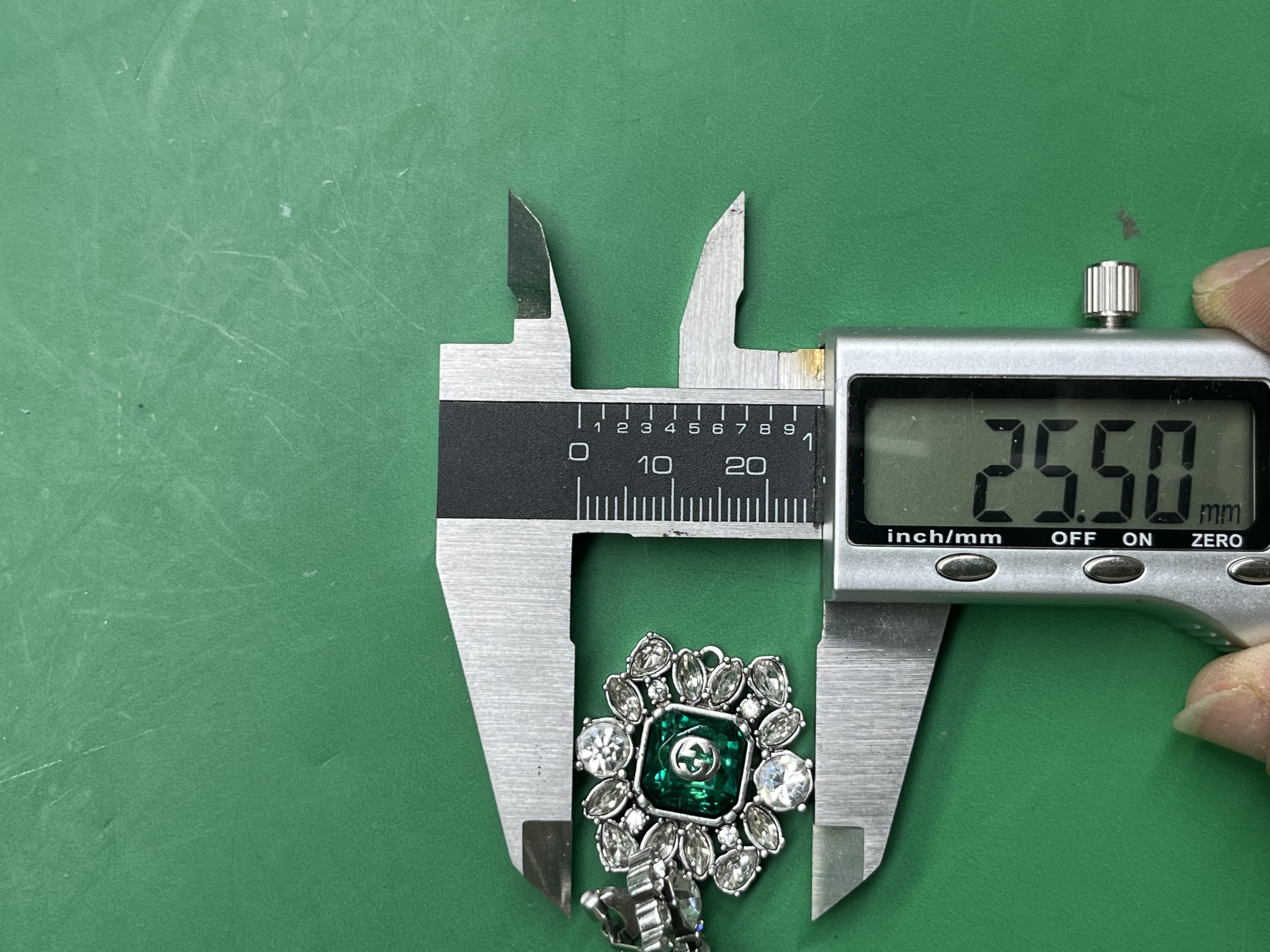 G家甜筒复古做旧耳钉女古家时尚黄铜材质S925银针耳饰耳环女星月 — foto QC 1