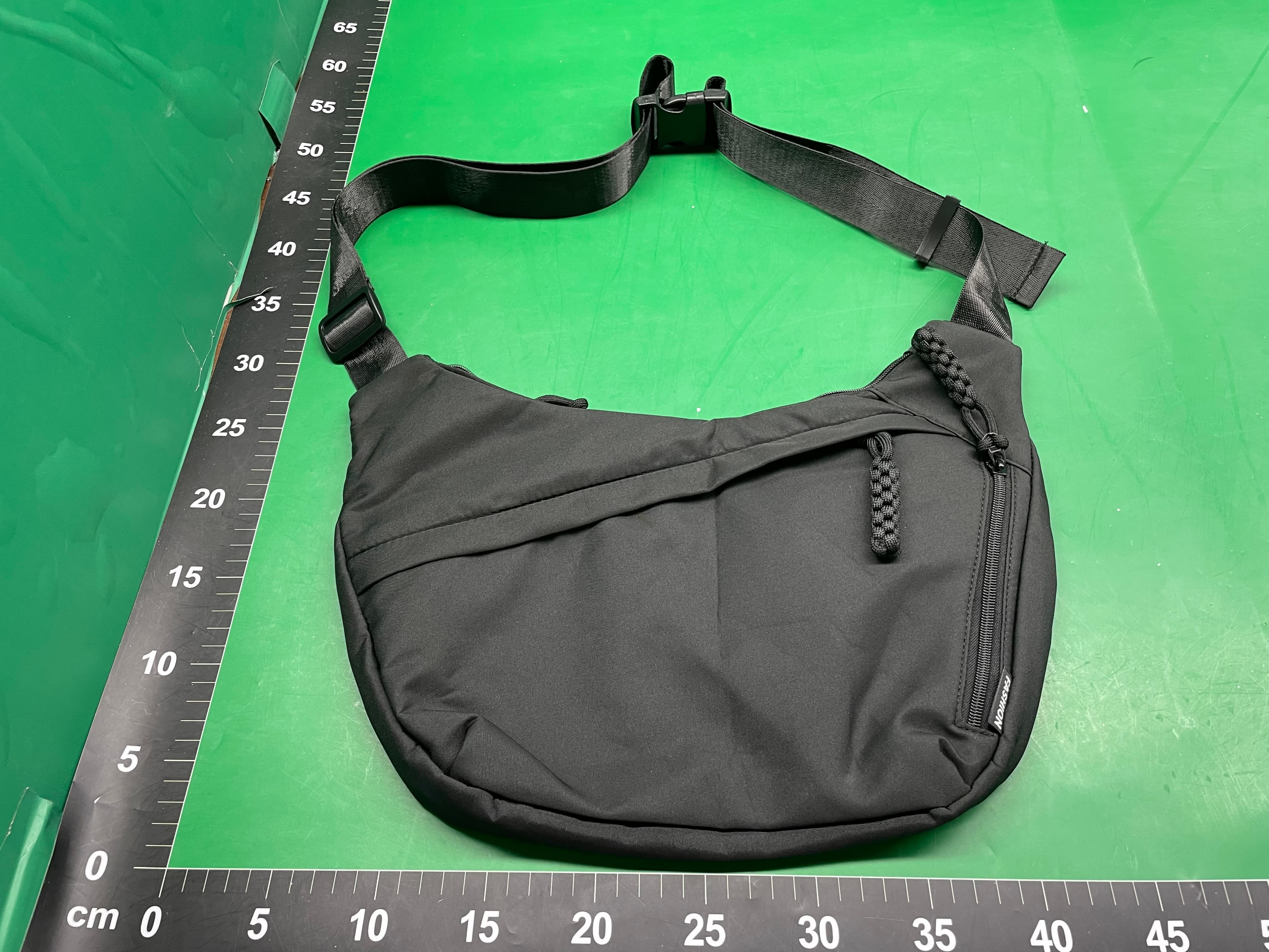 2024新款学生饺子包牛津布 — miniatura QC 2