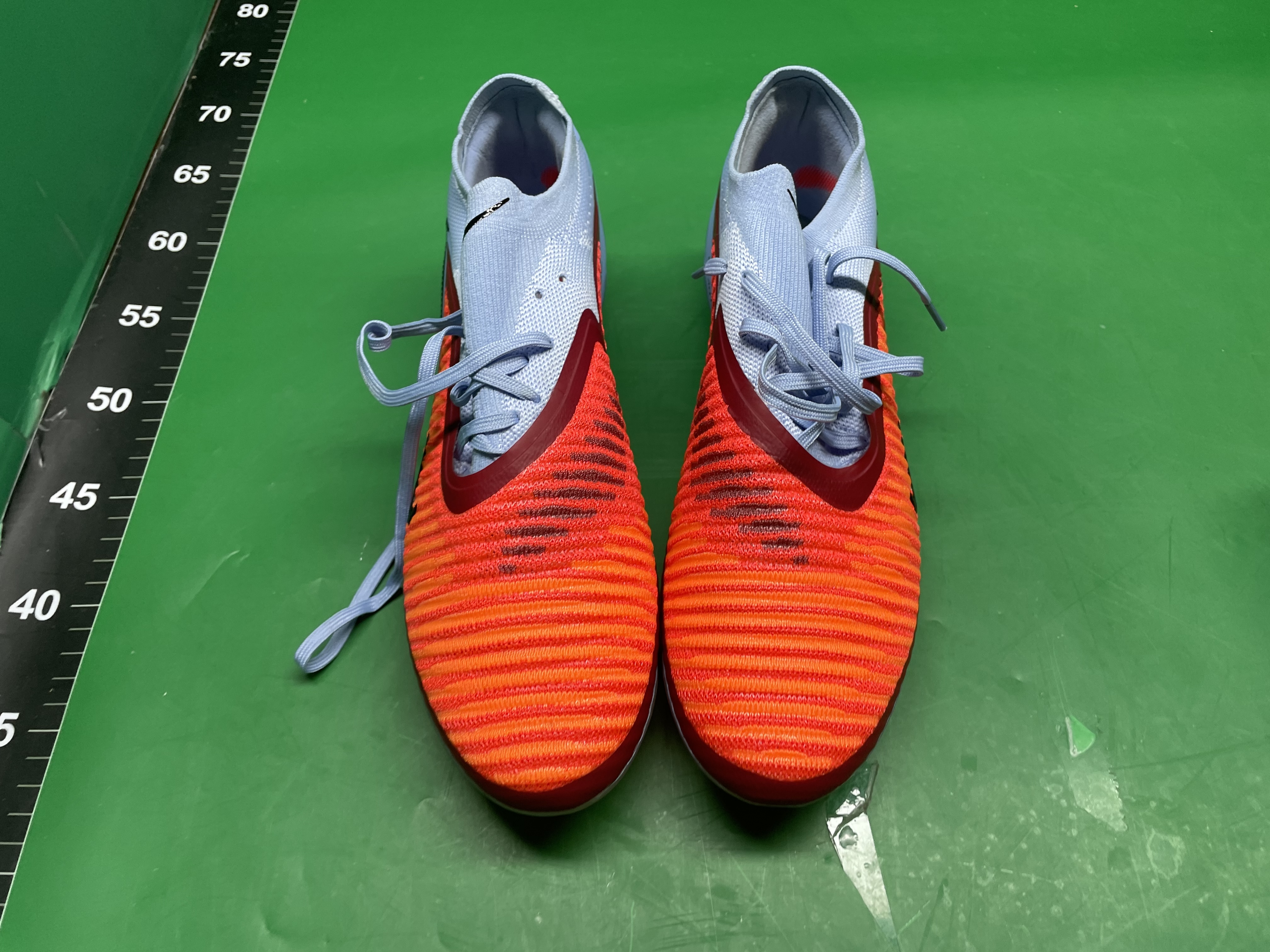 工厂批发低帮幻影GX3防水全针织FG长钉男女足球鞋Phantom GX III — foto QC 1