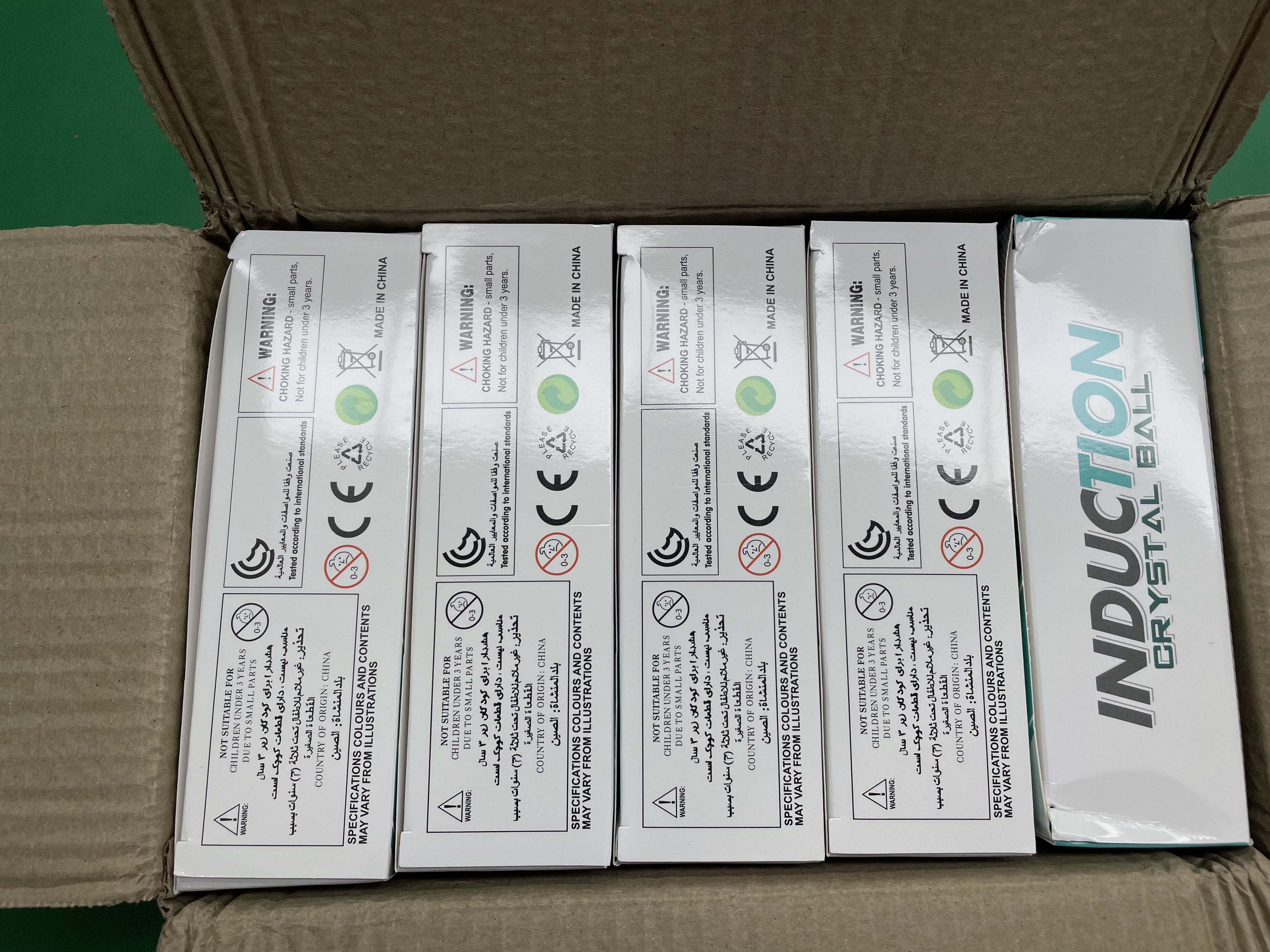 跨境发光水晶飞行球智能感应飞行器悬浮手势遥控飞机儿童玩具批发 — foto QC 1