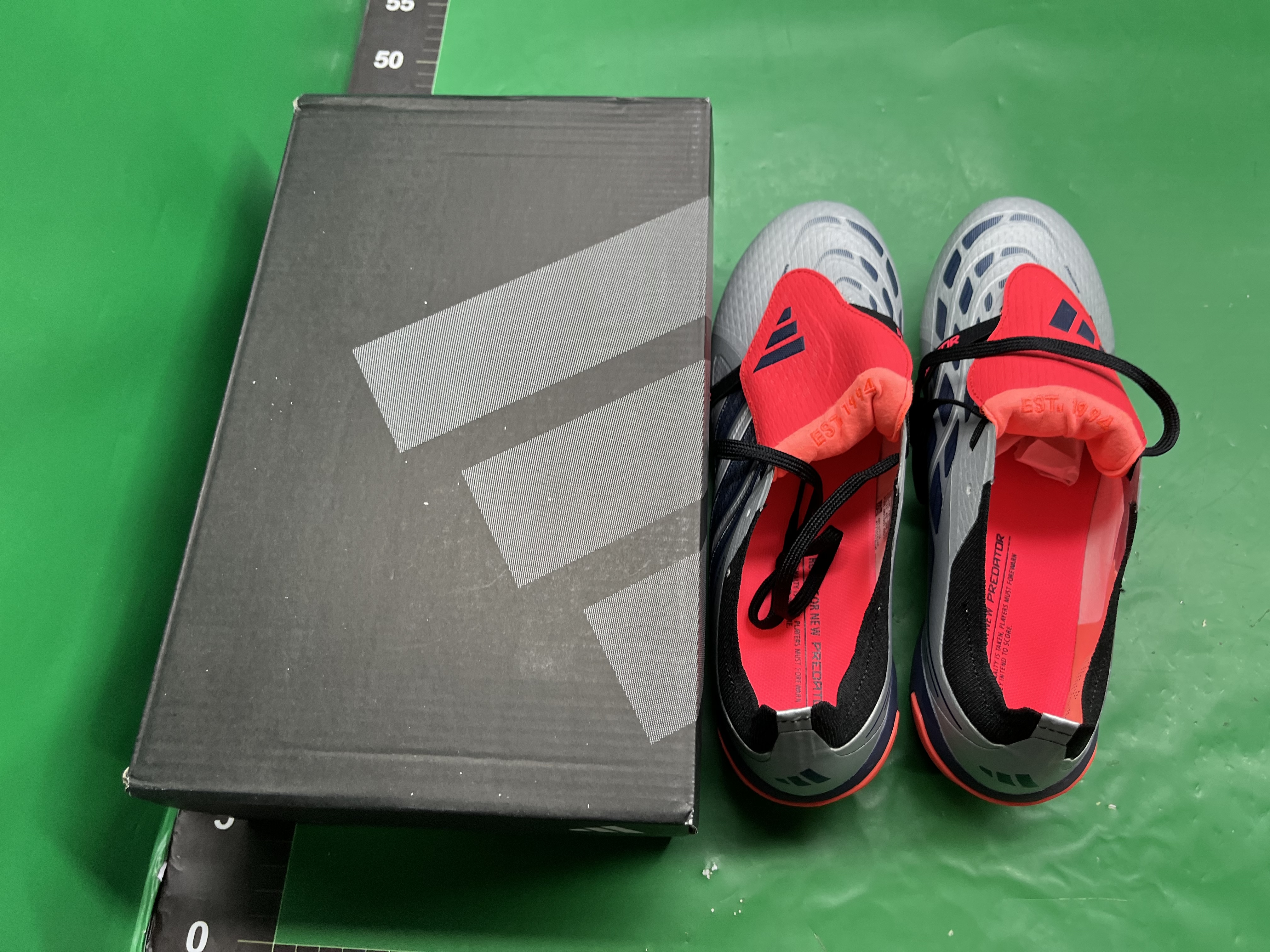 厂家跨境批发专业橄榄球鞋猎鹰26代FG钉运动footballboots足球鞋 — miniatura QC 3