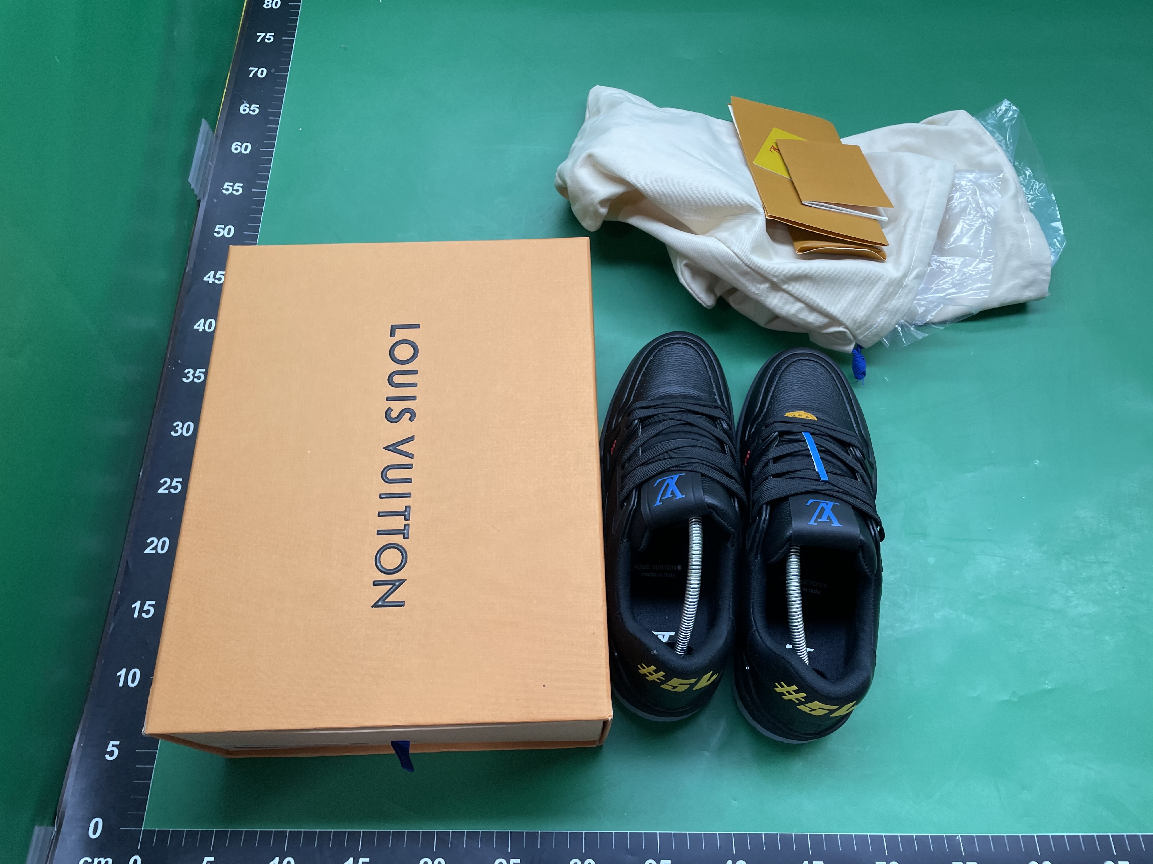 广州顶级驴家Trainer新款白水泥板鞋情侣款男女高奢运动休闲鞋外 — foto QC 1