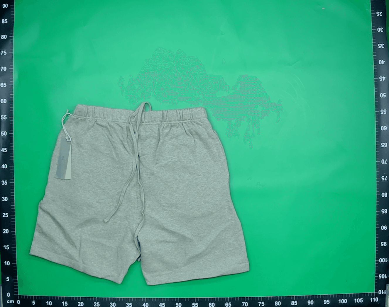 ss22-Essentials小标植绒薄款五分短裤SHORT — miniatura QC 2