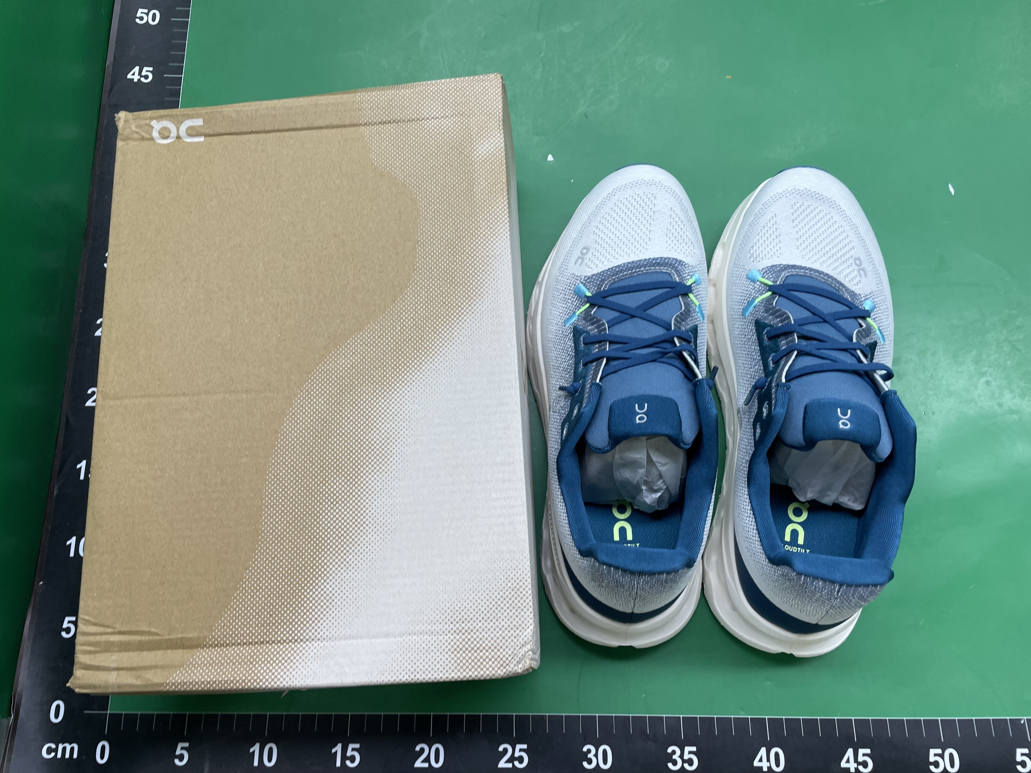 外贸莆田鞋Cloudzone跑步鞋男厚底休闲运动鞋女洞洞底缓震慢跑鞋 — miniatura QC 6