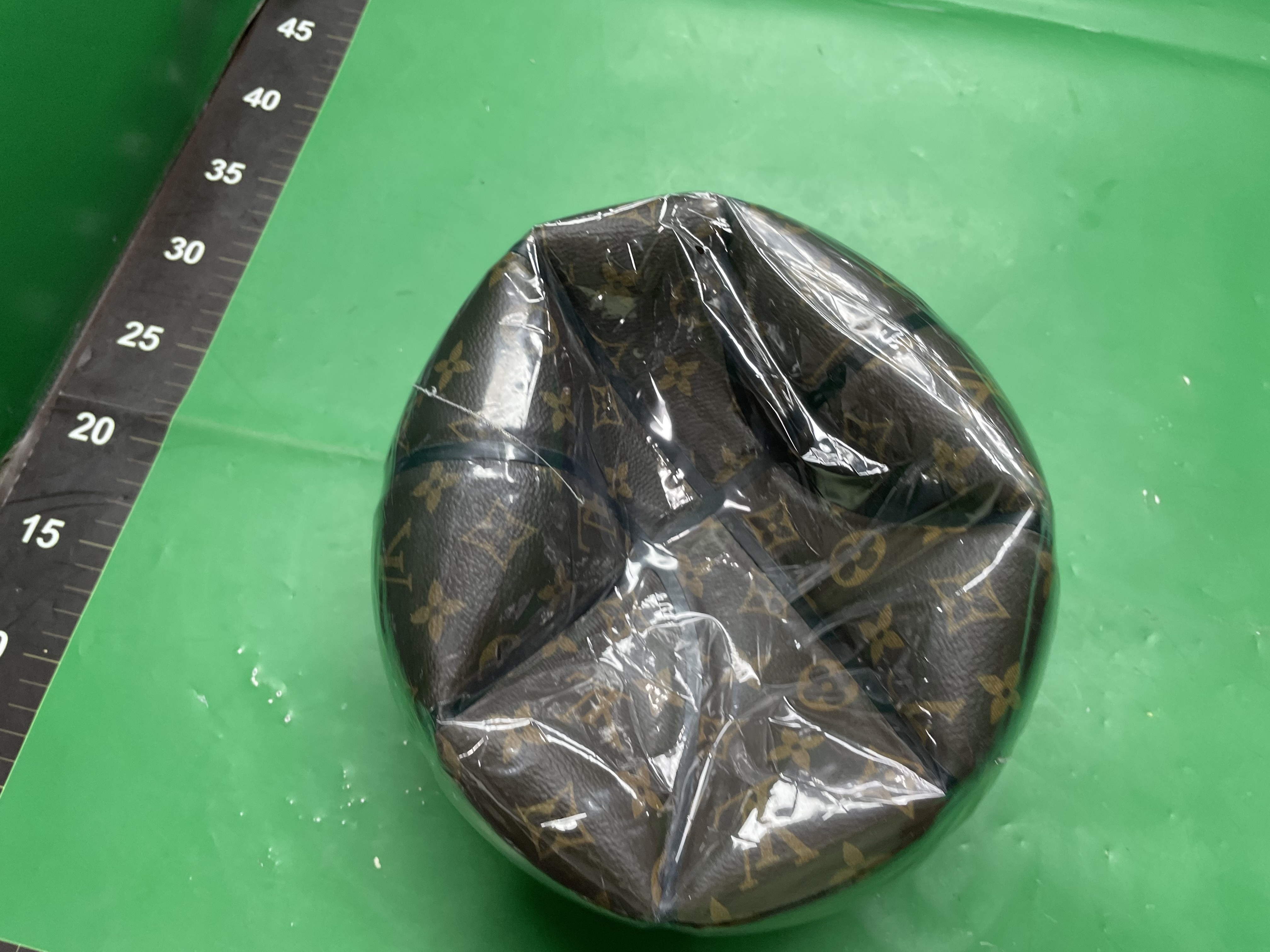 潮牌篮球全球首发标准7号篮球，潮牌皮料，不放过每一个细节做工精湛、皮料考究，同时拥有超高颜值与实用性！ — foto QC 1