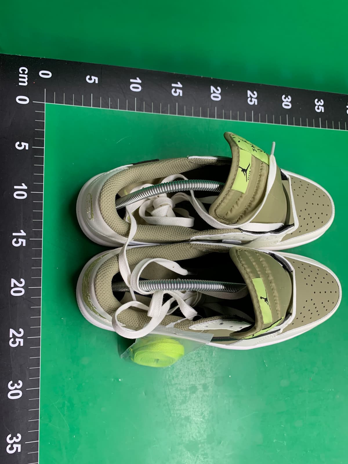 Putian Shoe aj1 Lightning Barb Mocha Deep Brown Black Samurai Joe 1 Cross-border Low-gang Male and Female Campus Couple sneaker — miniatura QC 6