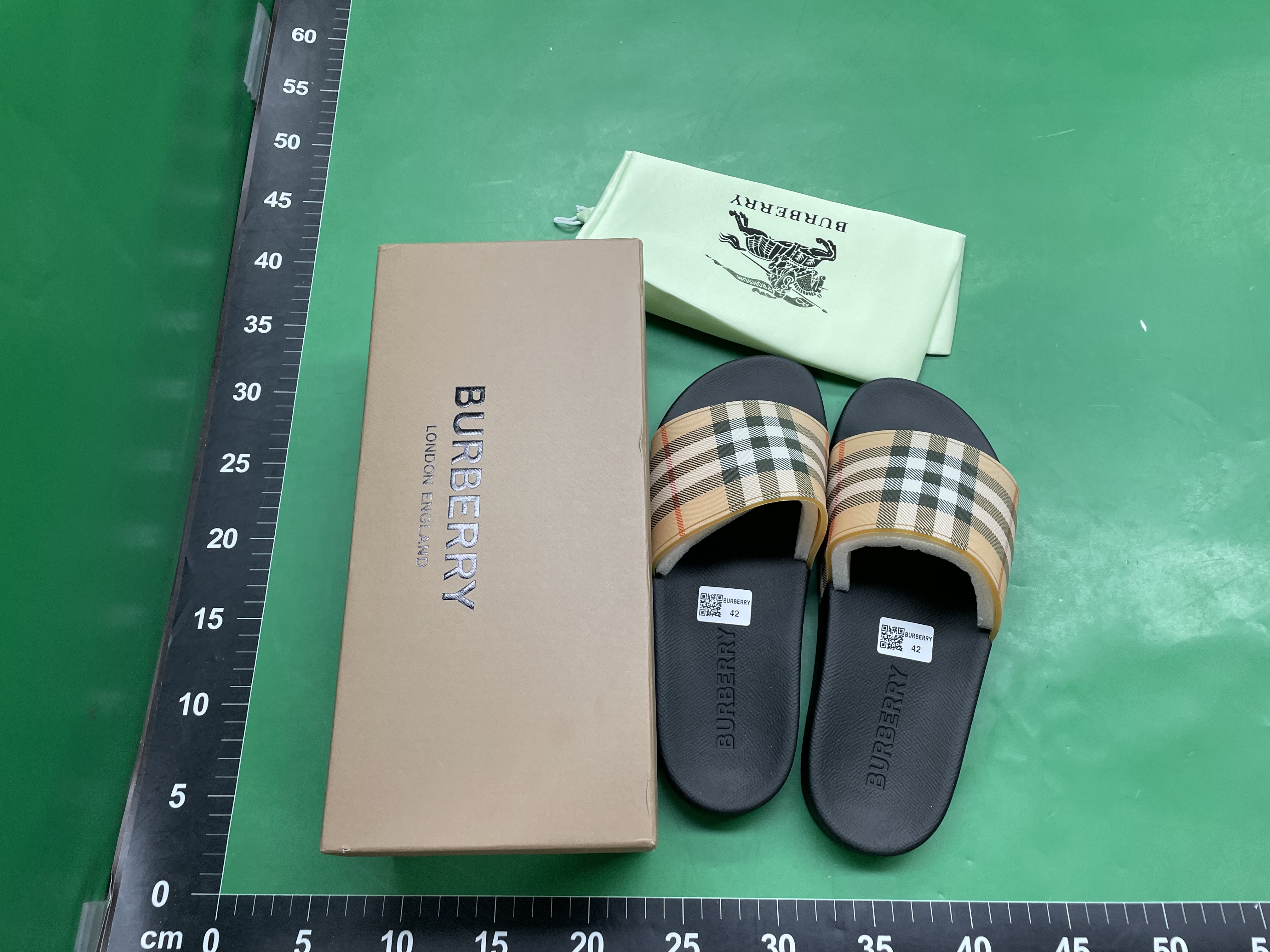Checkered Pattern Printed Square Slippers 2026 Summer Cross-Border Cambodia Phnom Penh Vietnam Nigeria Slippers — foto QC 1