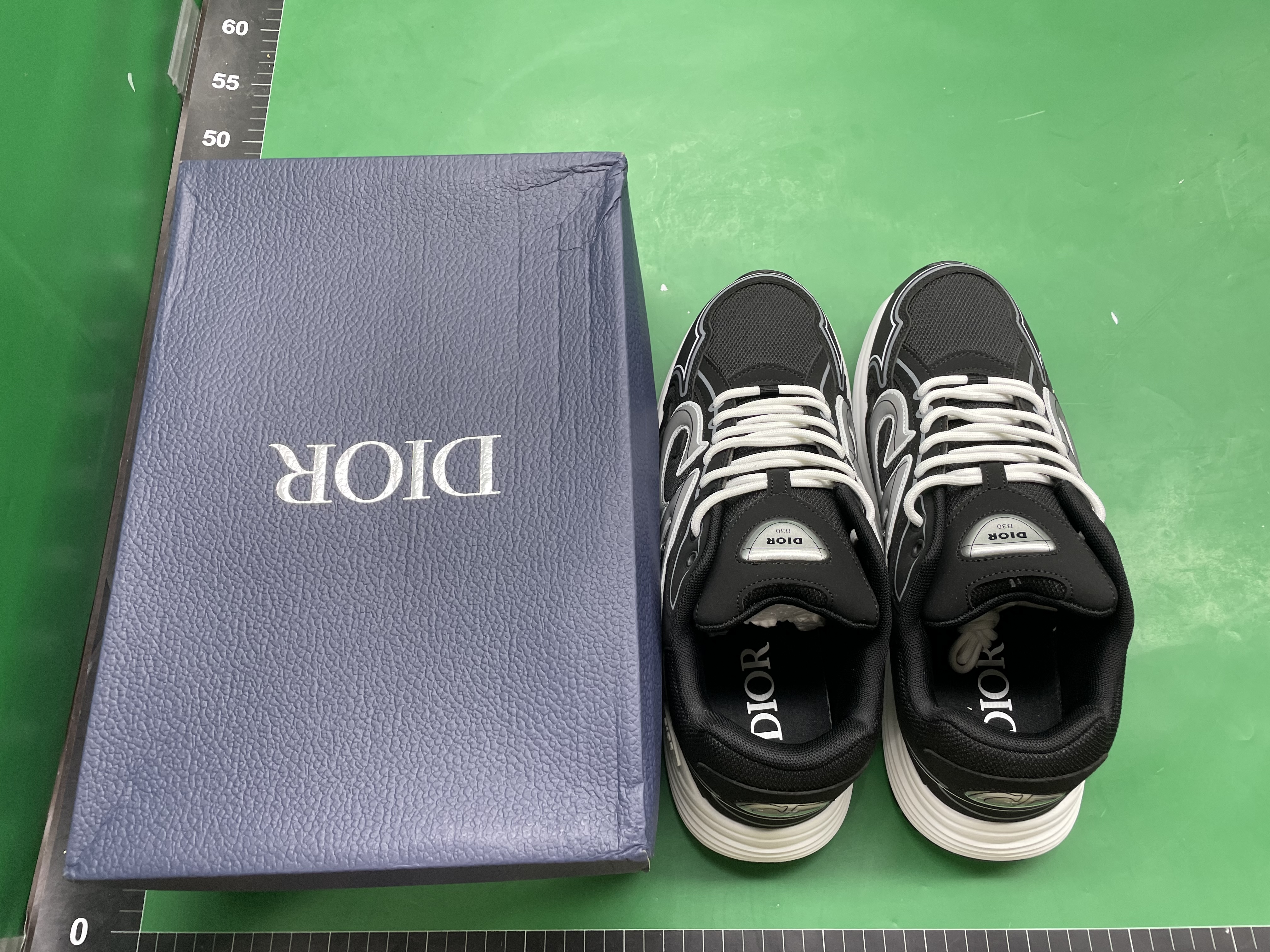 欧洲站纯原巴黎3代track3.0带灯LED灯情侣运动休闲复古增高老爹鞋 — foto QC 1