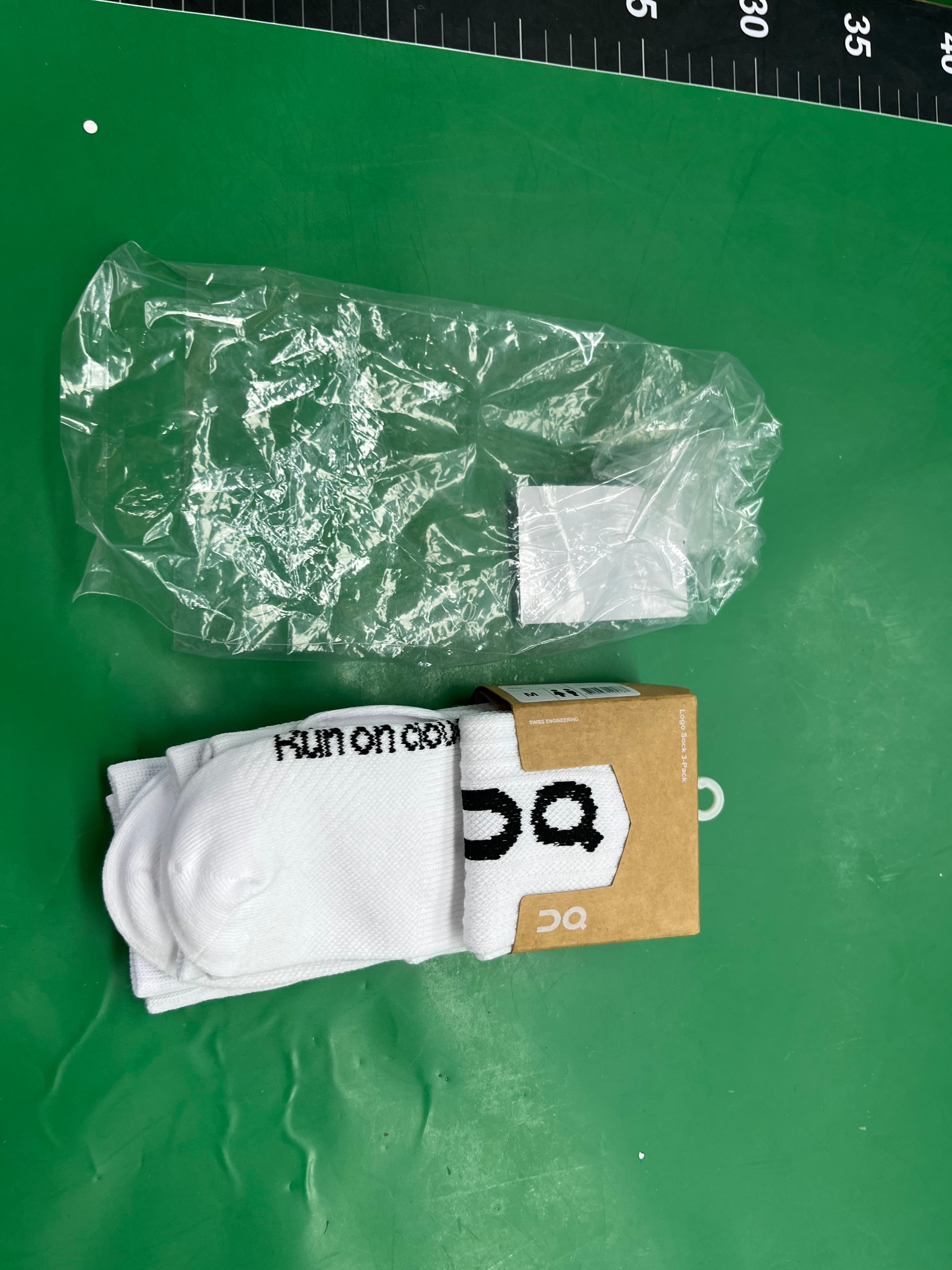 新款On袜子3双装昂跑情侣款袜子纯色男女款潮袜时尚中筒袜运动袜 — miniatura QC 4