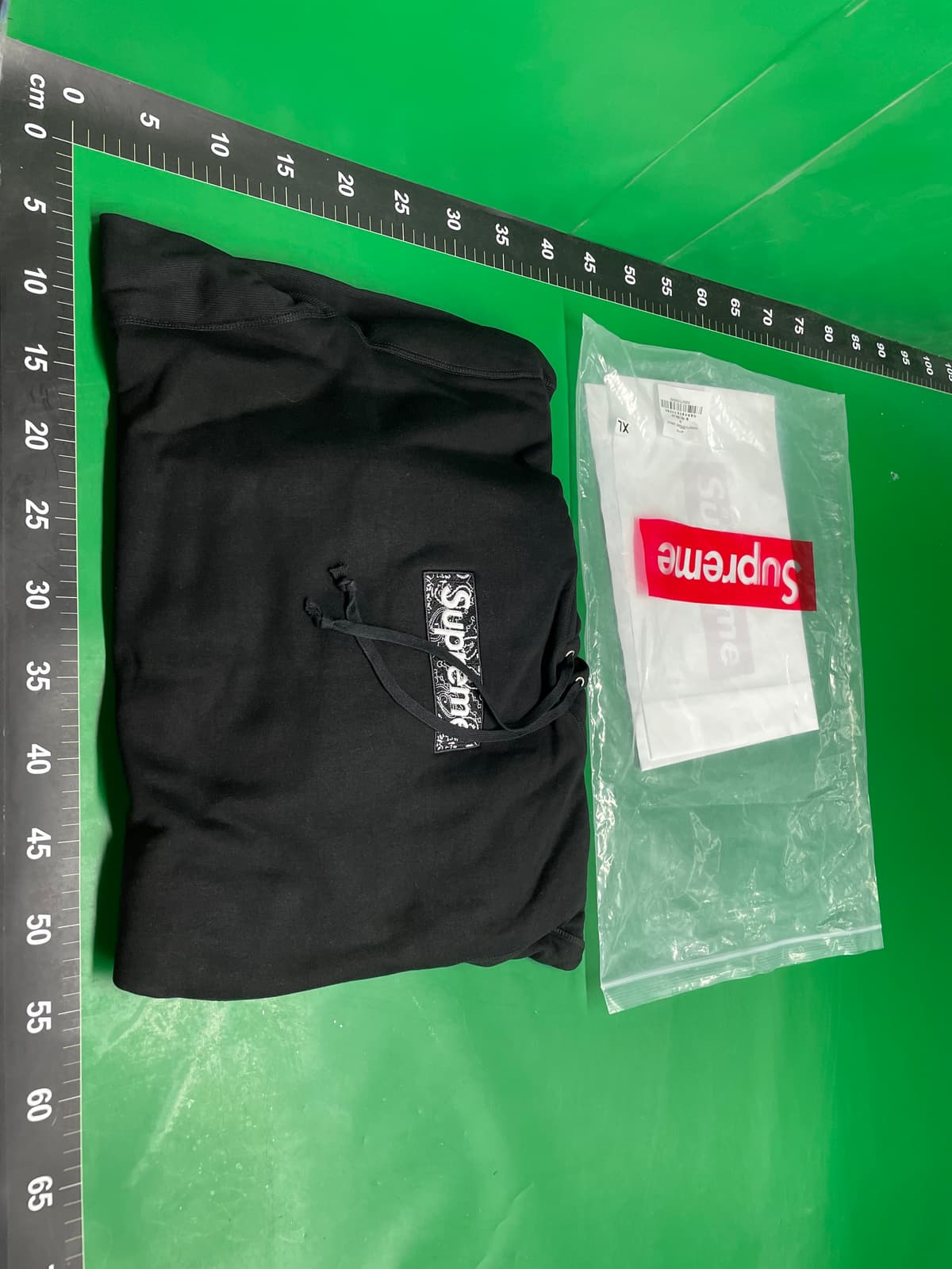 Subway Hooligan 腰刺绣卫衣 — foto QC 1