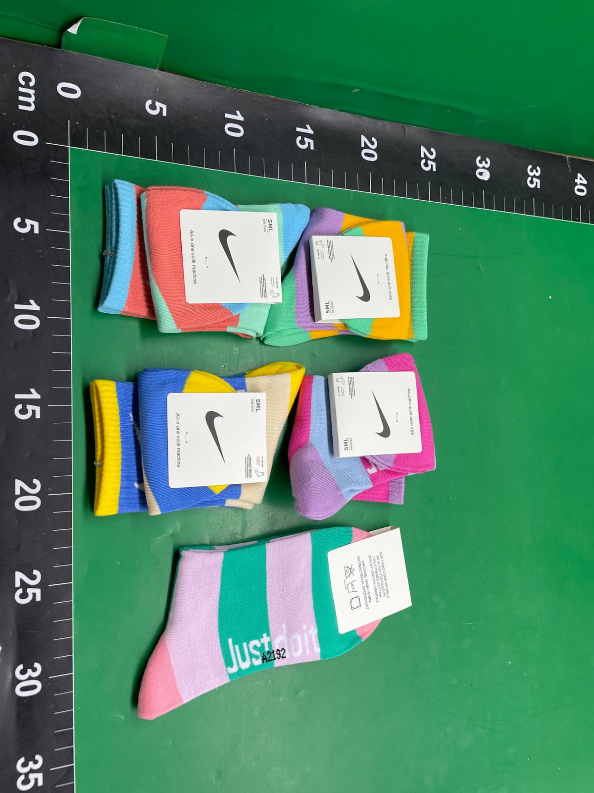 苏万耐尅斯特袜子新款中筒袜秋季棉袜运动袜男女潮袜吸汗外贸袜子 — foto QC 1