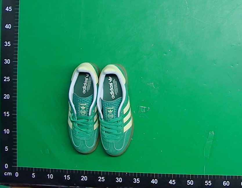 莆田阿迪德训女鞋Gazelle时尚校园板鞋三叶草舒适情侣鞋草莓熊 — foto QC 1