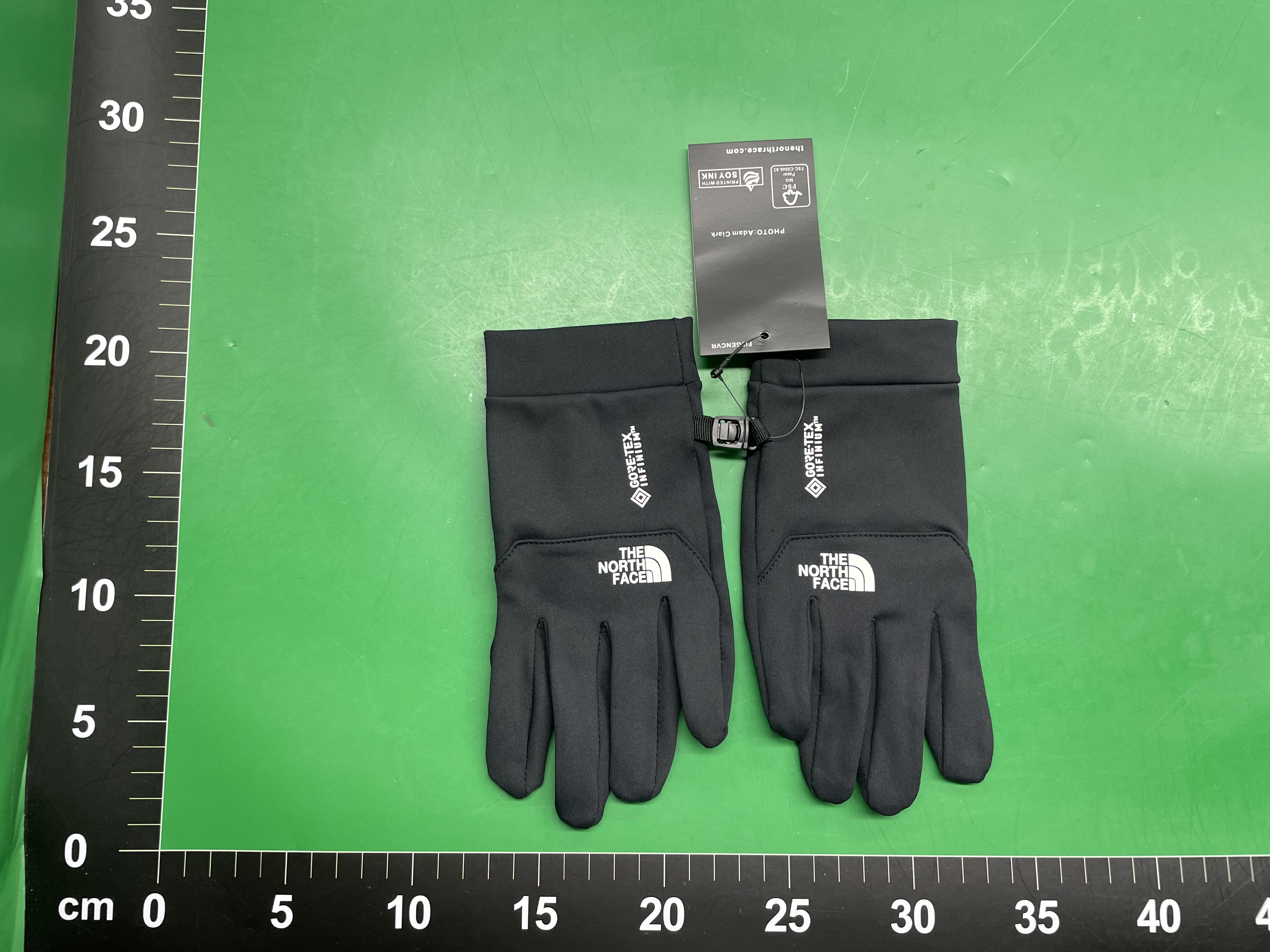 Outdoor sunscreen breathable quick-drying men's and women's gloves spring and summer ice silk light micro velvet sweat-absorbent riding touch screen windproof non-slip — foto QC 1