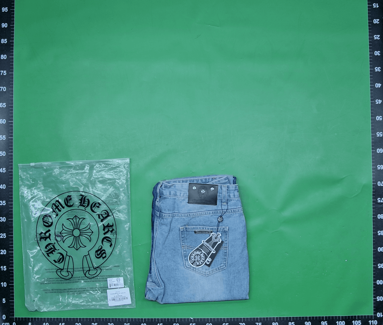 跨境新款26SS潮牌CH克罗直筒堆积神级版型情侣金属贴皮牛仔裤合集 — miniatura QC 2