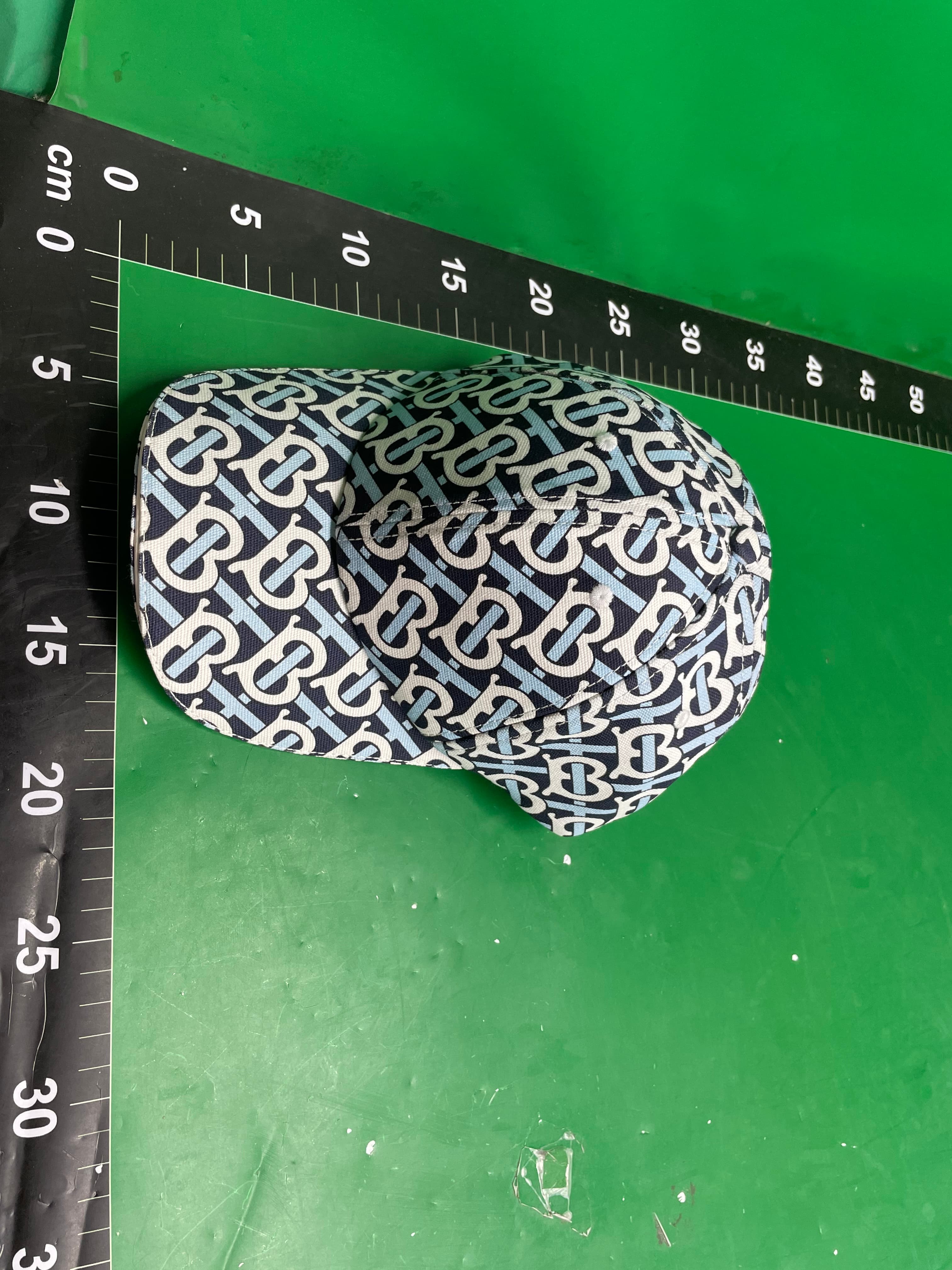 尾货清仓联系客服 — foto QC 1