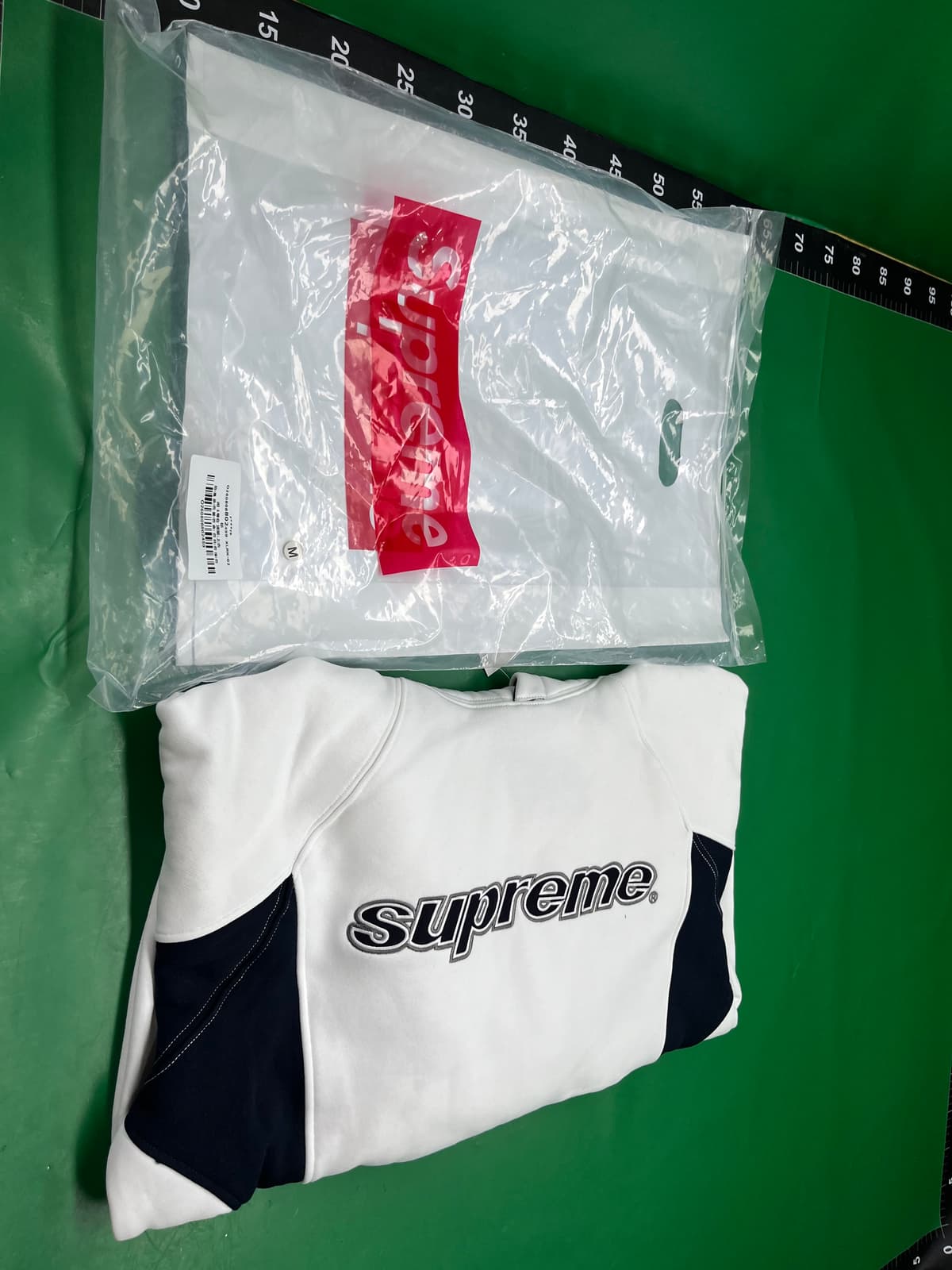 25FW SUPreme贴布BIG LOGO刺绣加绒重磅连帽卫衣男爆款秋冬款纯色 — miniatura QC 2
