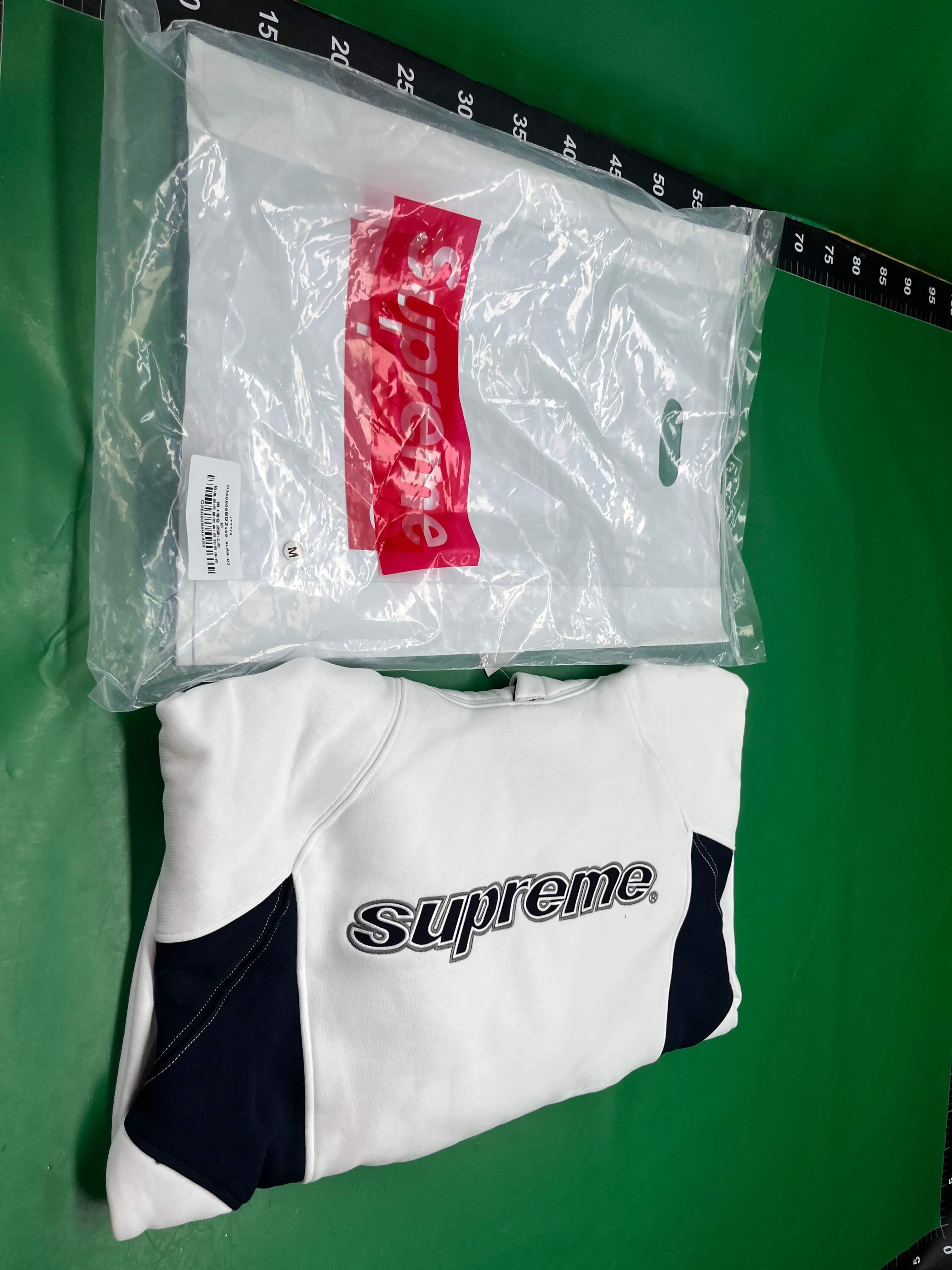 25FW SUPreme贴布BIG LOGO刺绣加绒重磅连帽卫衣男爆款秋冬款纯色 — miniatura QC 2